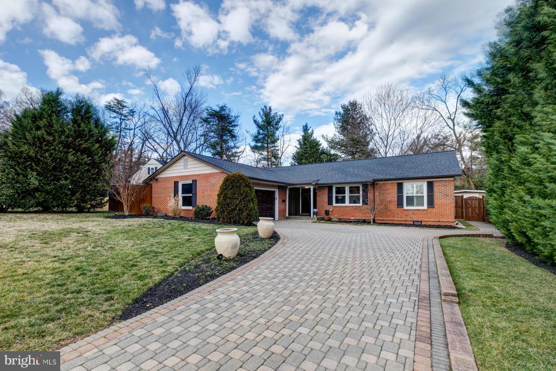 MUNSON HILL - Residential