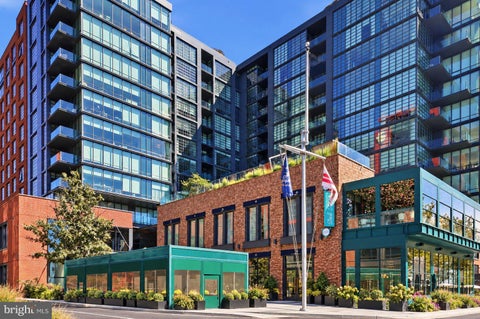 Photo of 45 Sutton Square SW #706, WASHINGTON, DC 20024 (MLS # DCDC2285818)