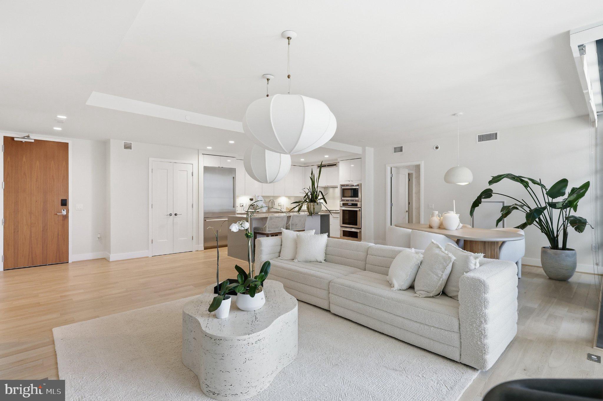 45 SUTTON SQUARE SW 706