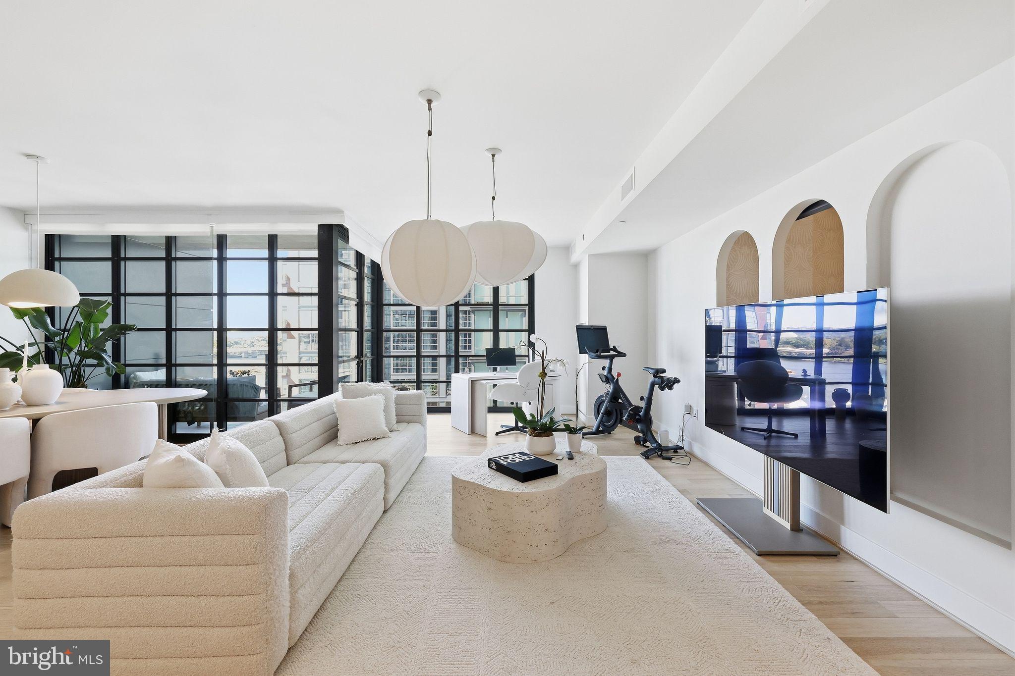 45 SUTTON SQUARE SW 706