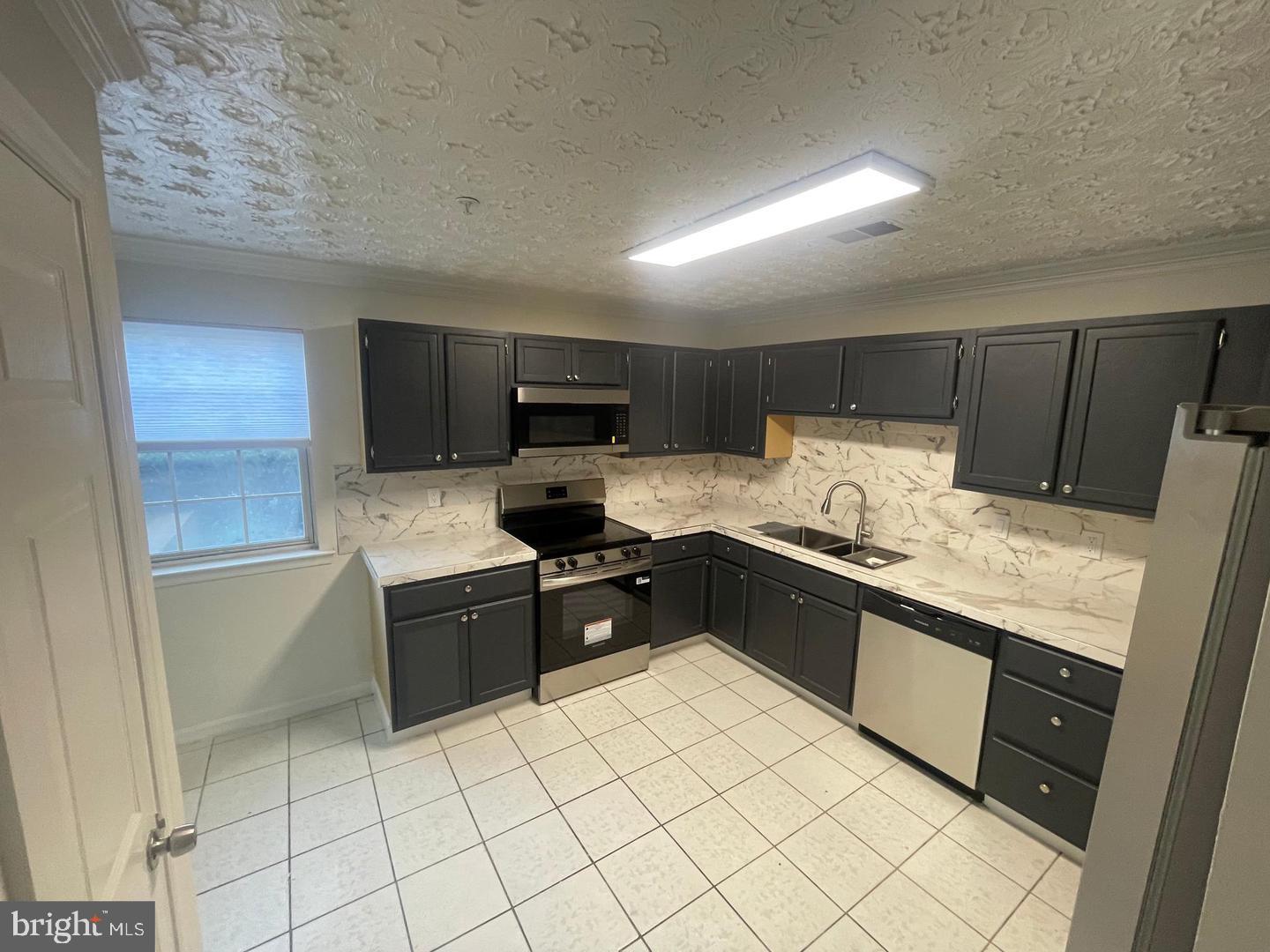 KETTERING OVERLOOK CONDO - Residential