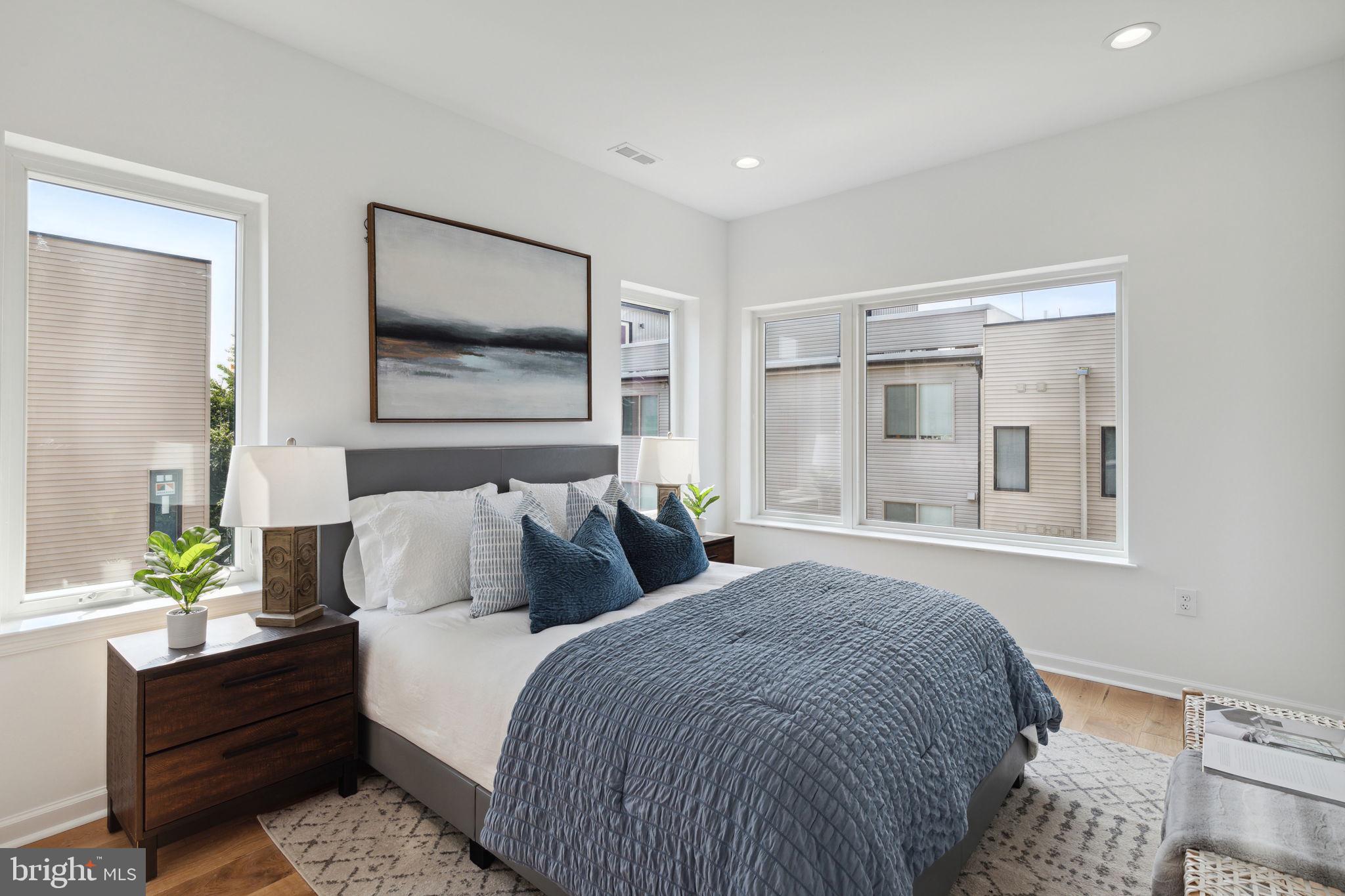 NORRIS SQUARE - Residential