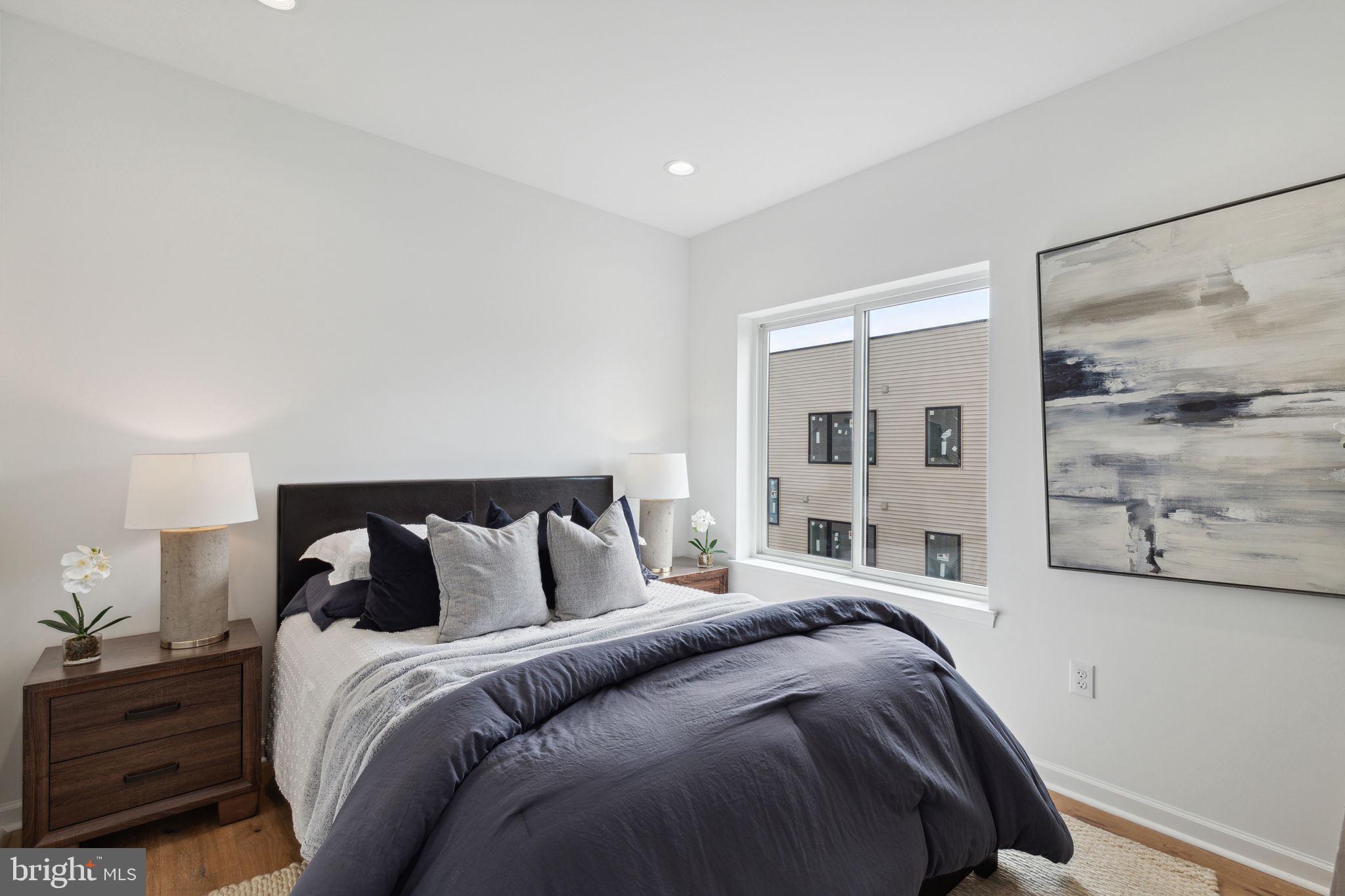 NORRIS SQUARE - Residential