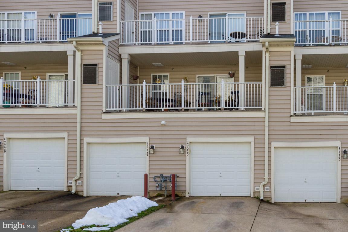 AMBER SPRING - Residential