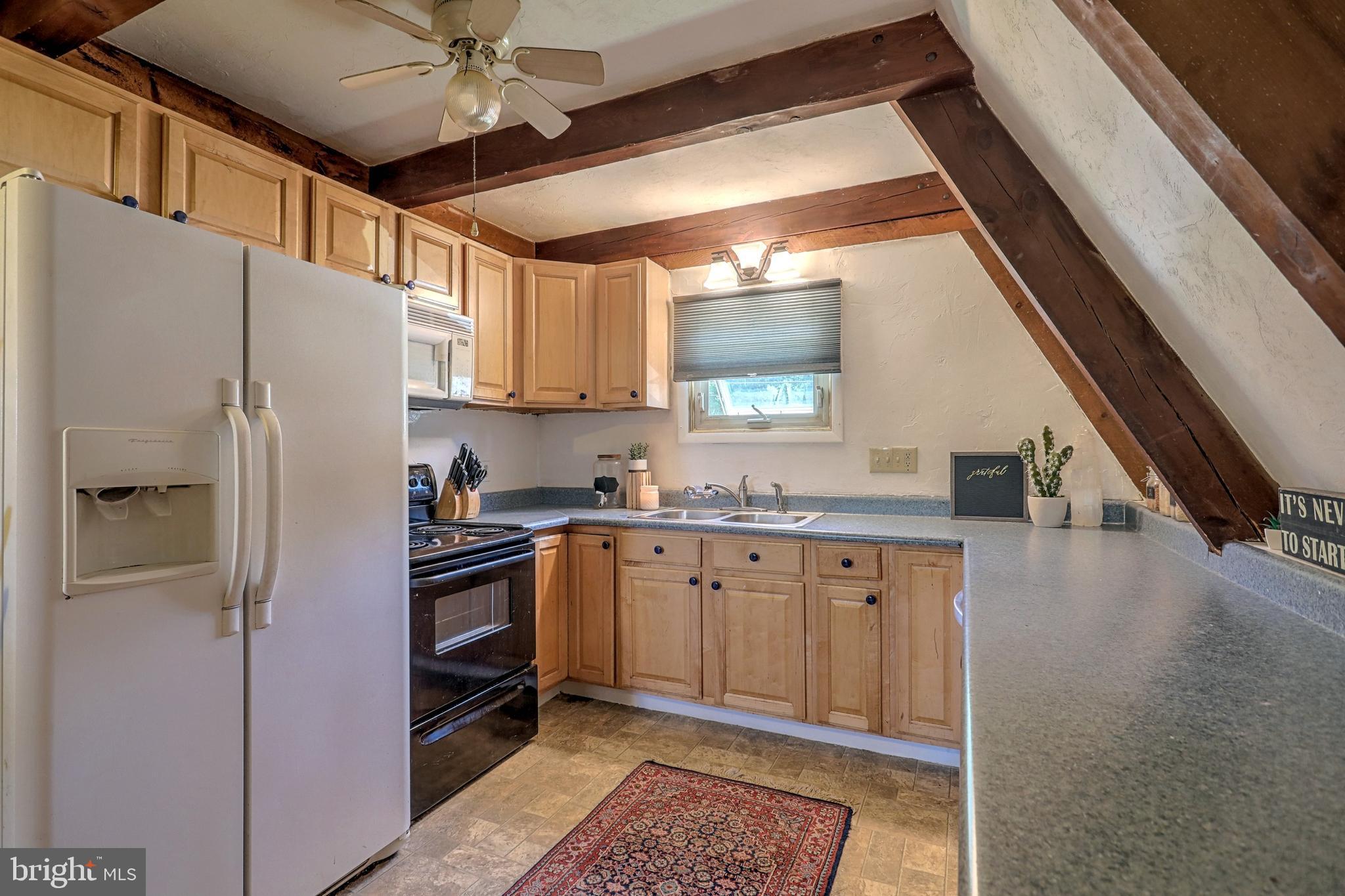 LAKE MEADE - Residential