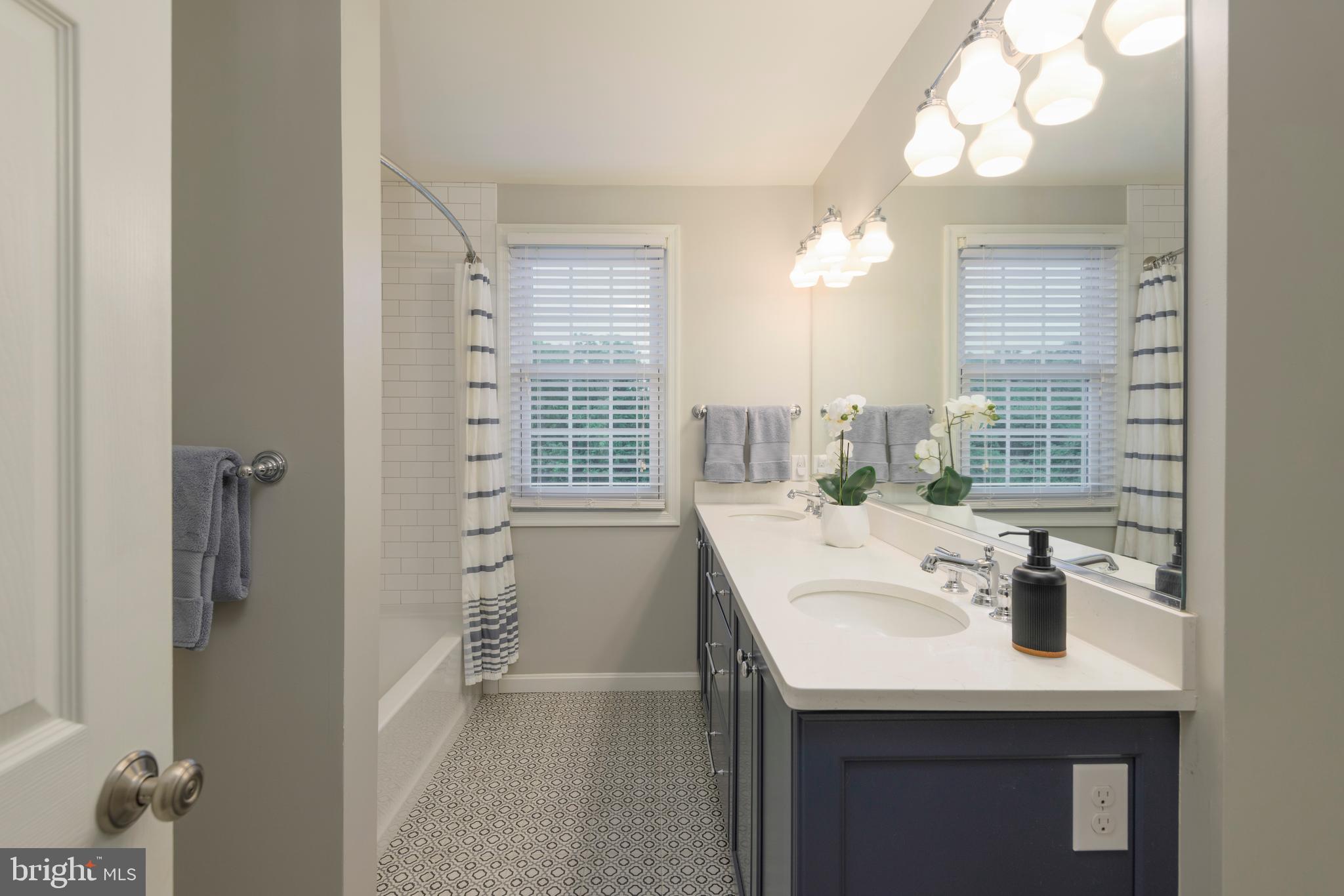 WOODBROOK - Residential