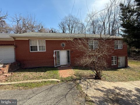 Homes For Sale - 6231 8th Street<br/> Calvert County, CHESAPEAKE BEACH, MD 20732