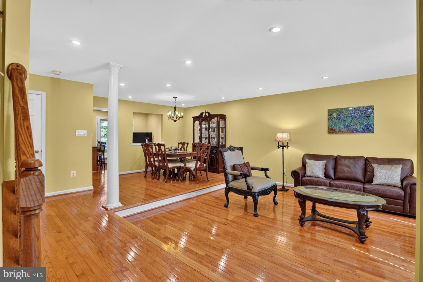6888 KERRYWOOD CIRCLE