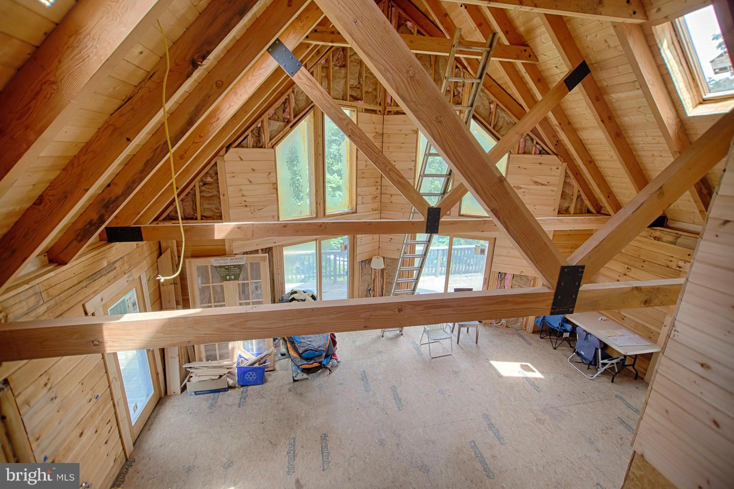 LAKE HOLIDAY ESTATES - Residential