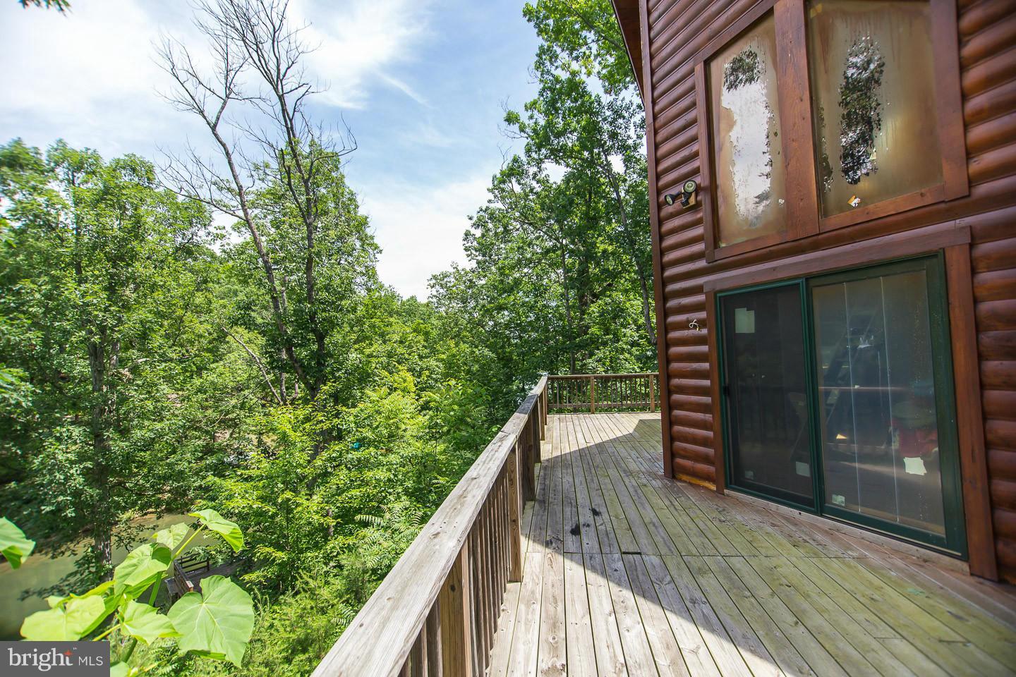 LAKE HOLIDAY ESTATES - Residential