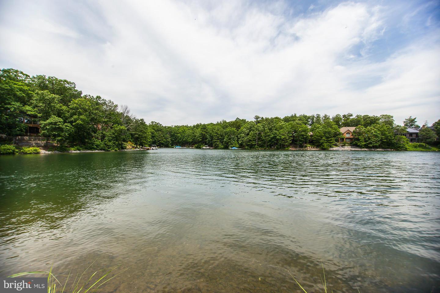 LAKE HOLIDAY ESTATES - Residential