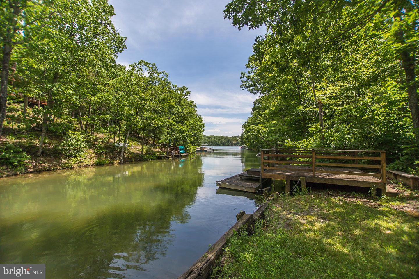 LAKE HOLIDAY ESTATES - Residential