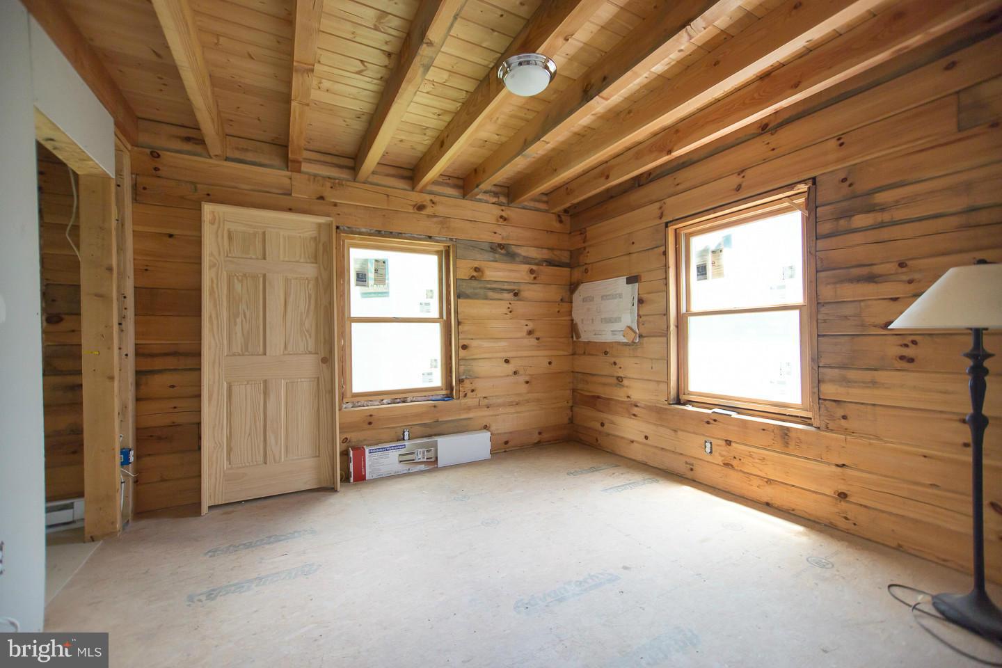 LAKE HOLIDAY ESTATES - Residential