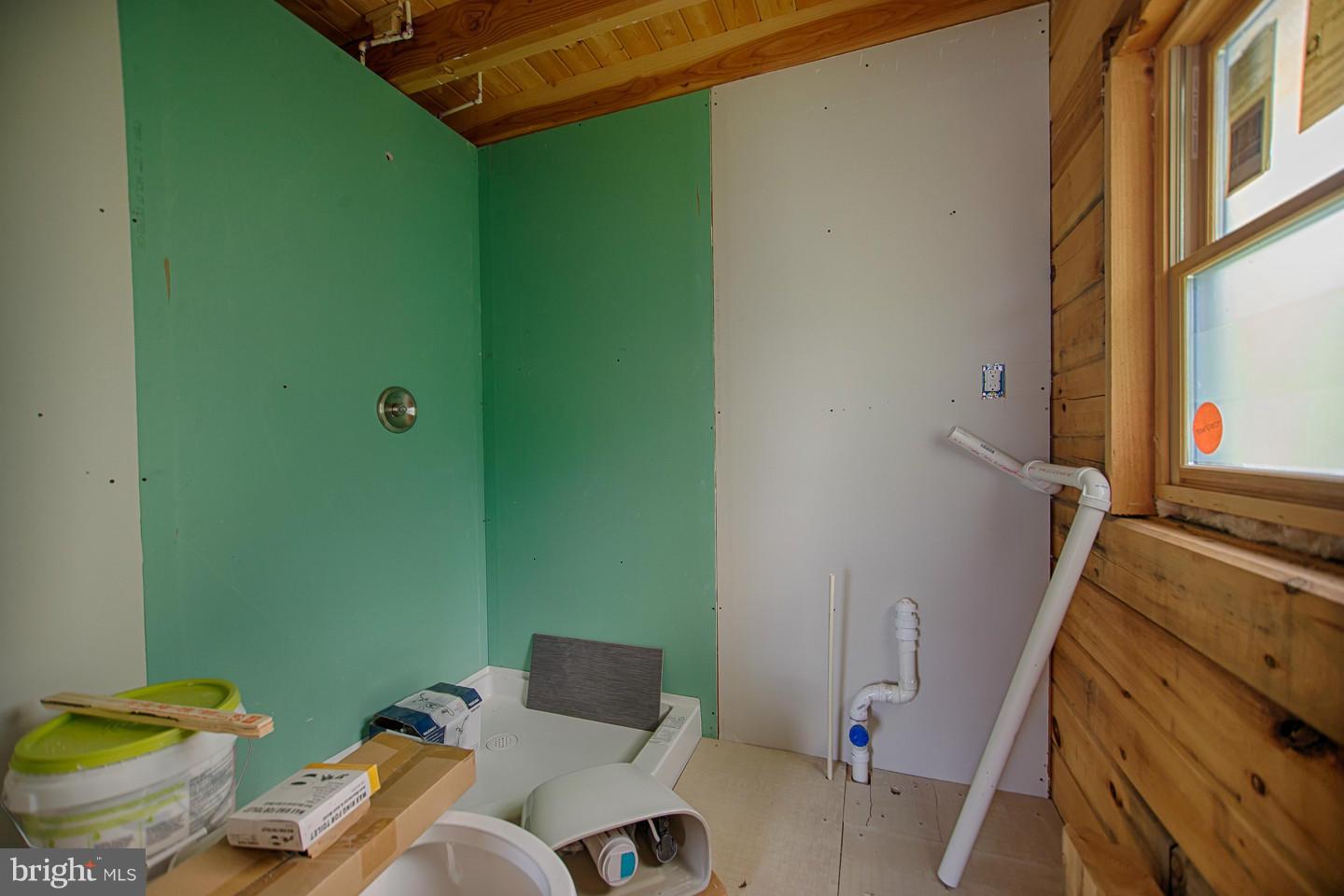 LAKE HOLIDAY ESTATES - Residential