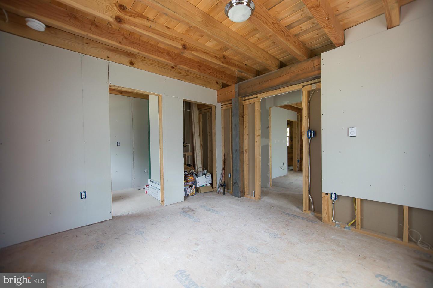 LAKE HOLIDAY ESTATES - Residential