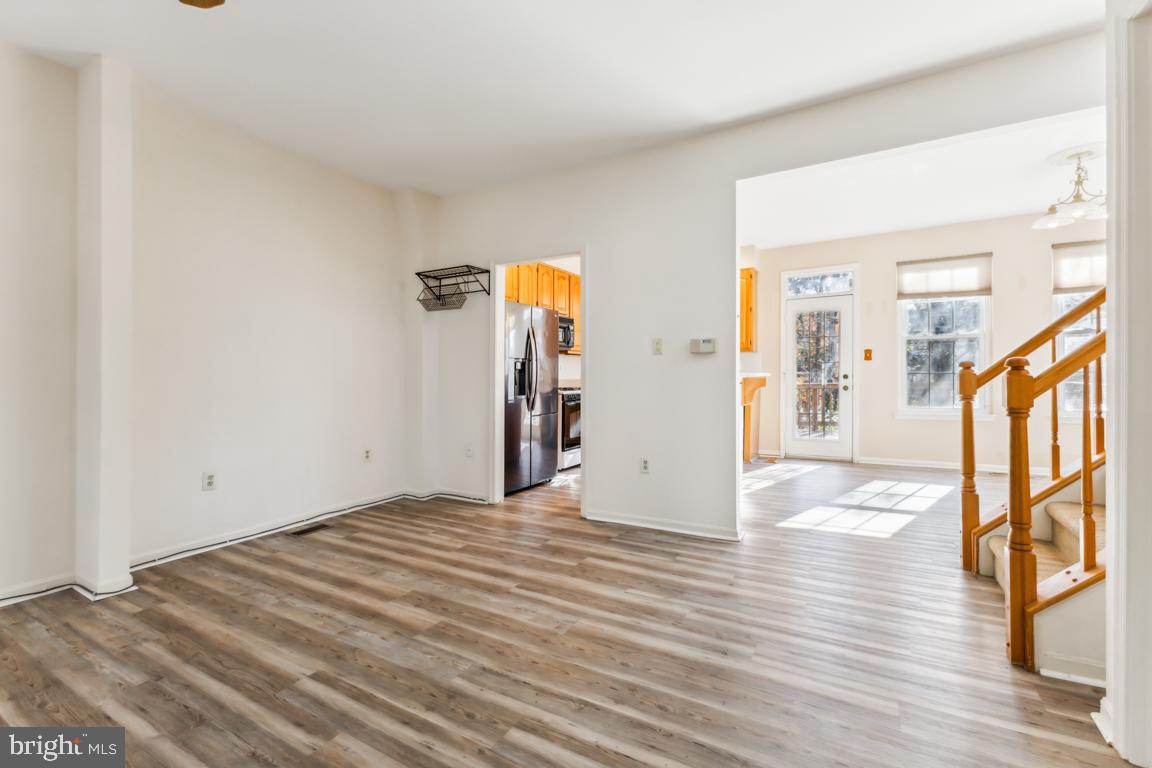 SULLY STATION - Residential Lease