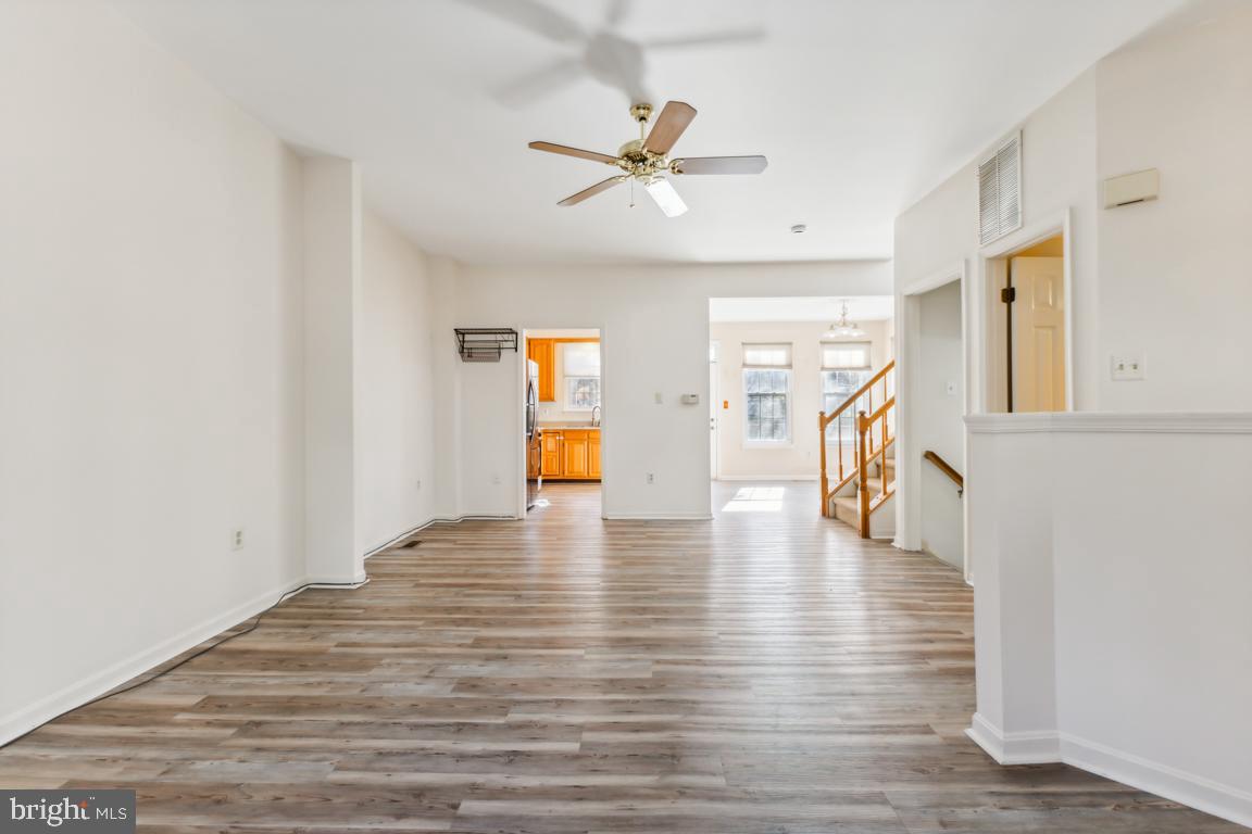 SULLY STATION - Residential Lease