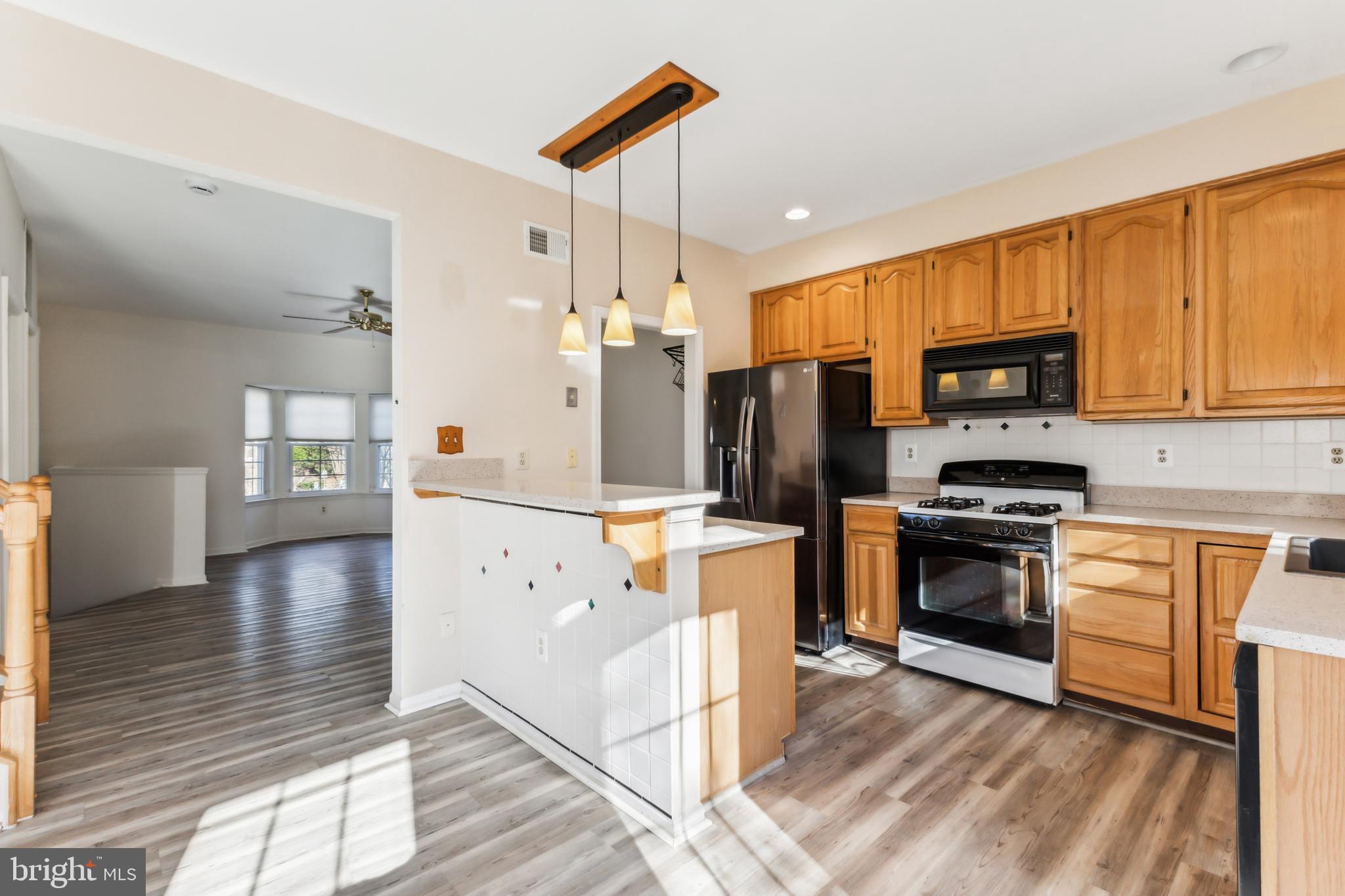 SULLY STATION - Residential Lease