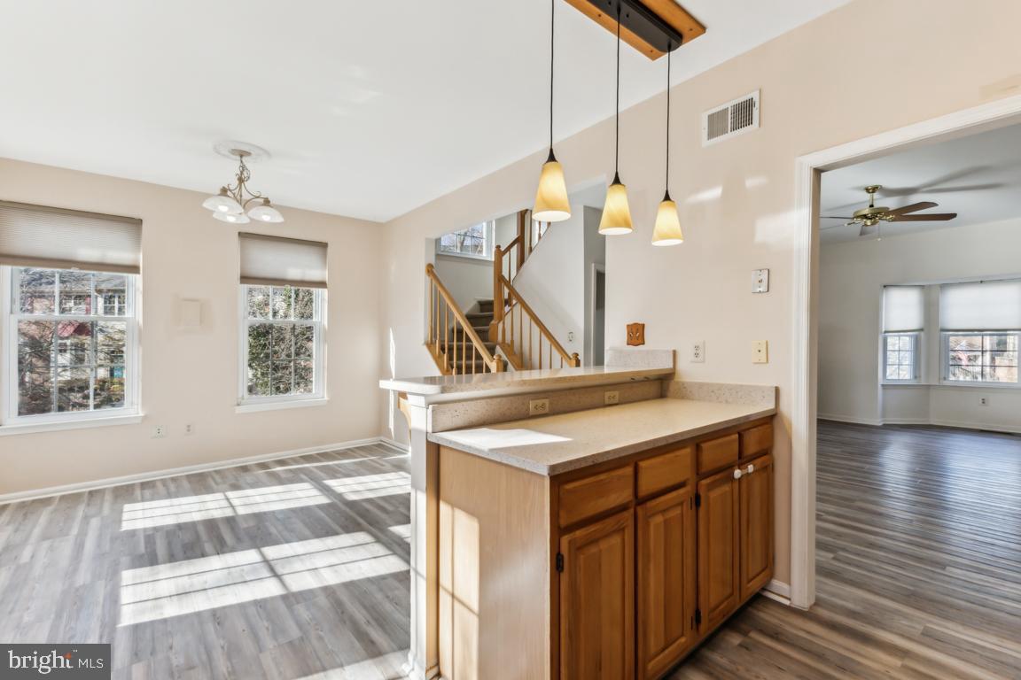 SULLY STATION - Residential Lease