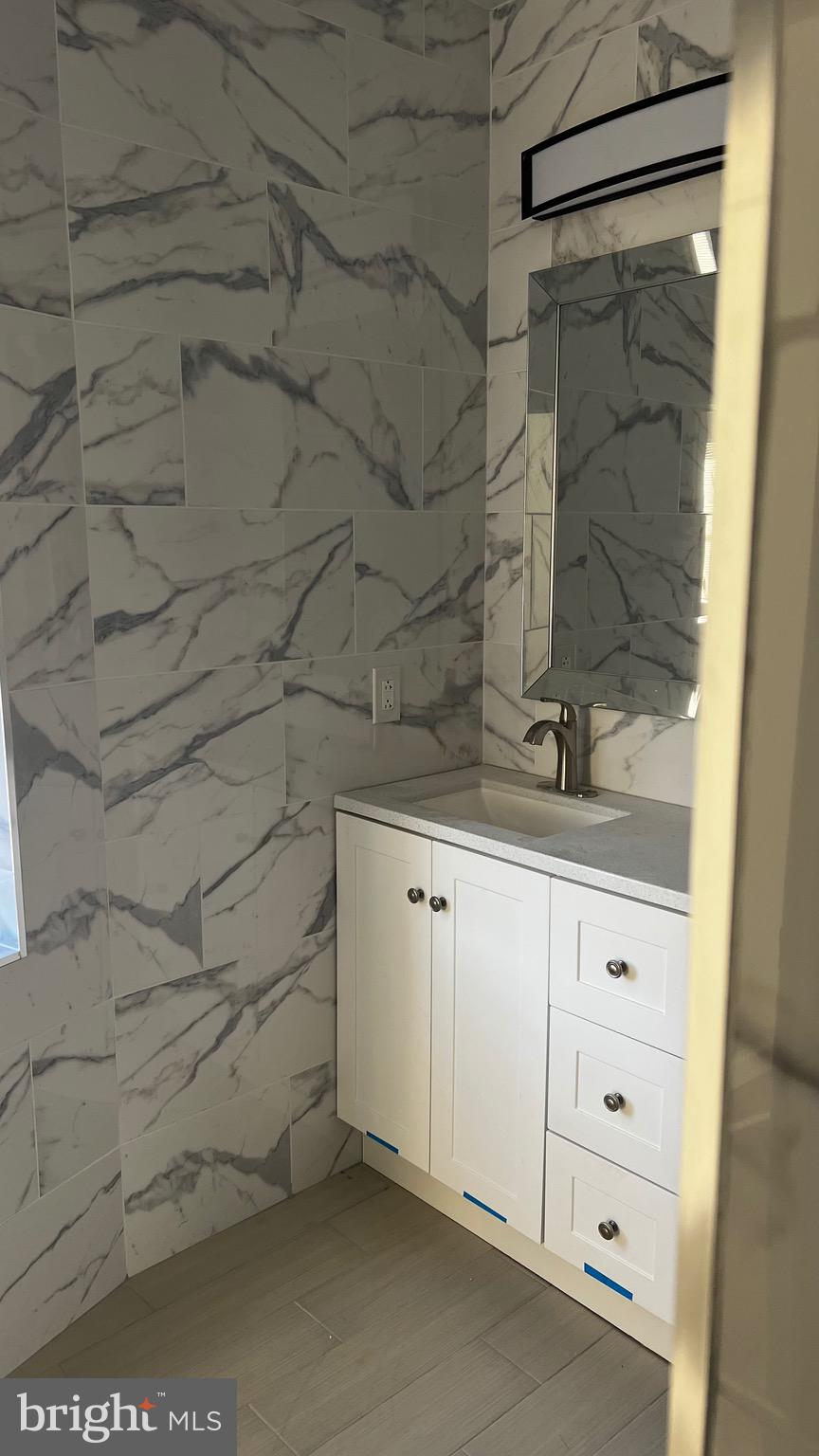 PHILADELPHIA (SOUTHWEST) - Residential