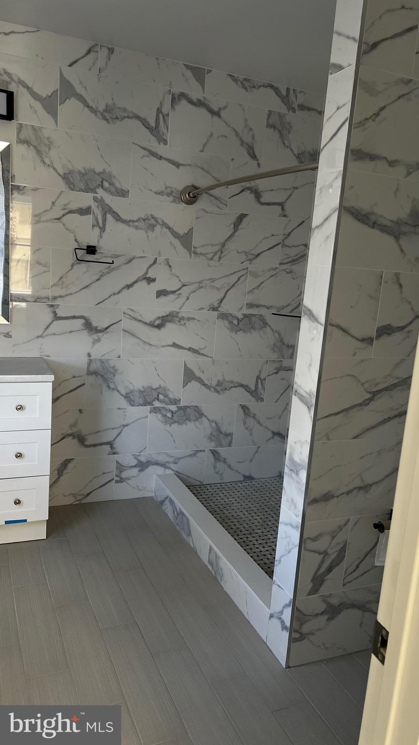 PHILADELPHIA (SOUTHWEST) - Residential