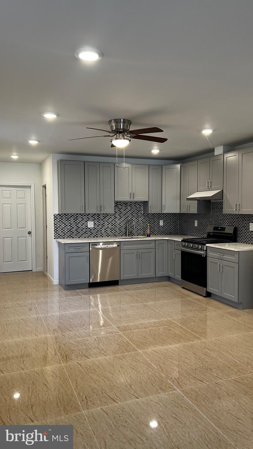 PHILADELPHIA (SOUTHWEST) - Residential