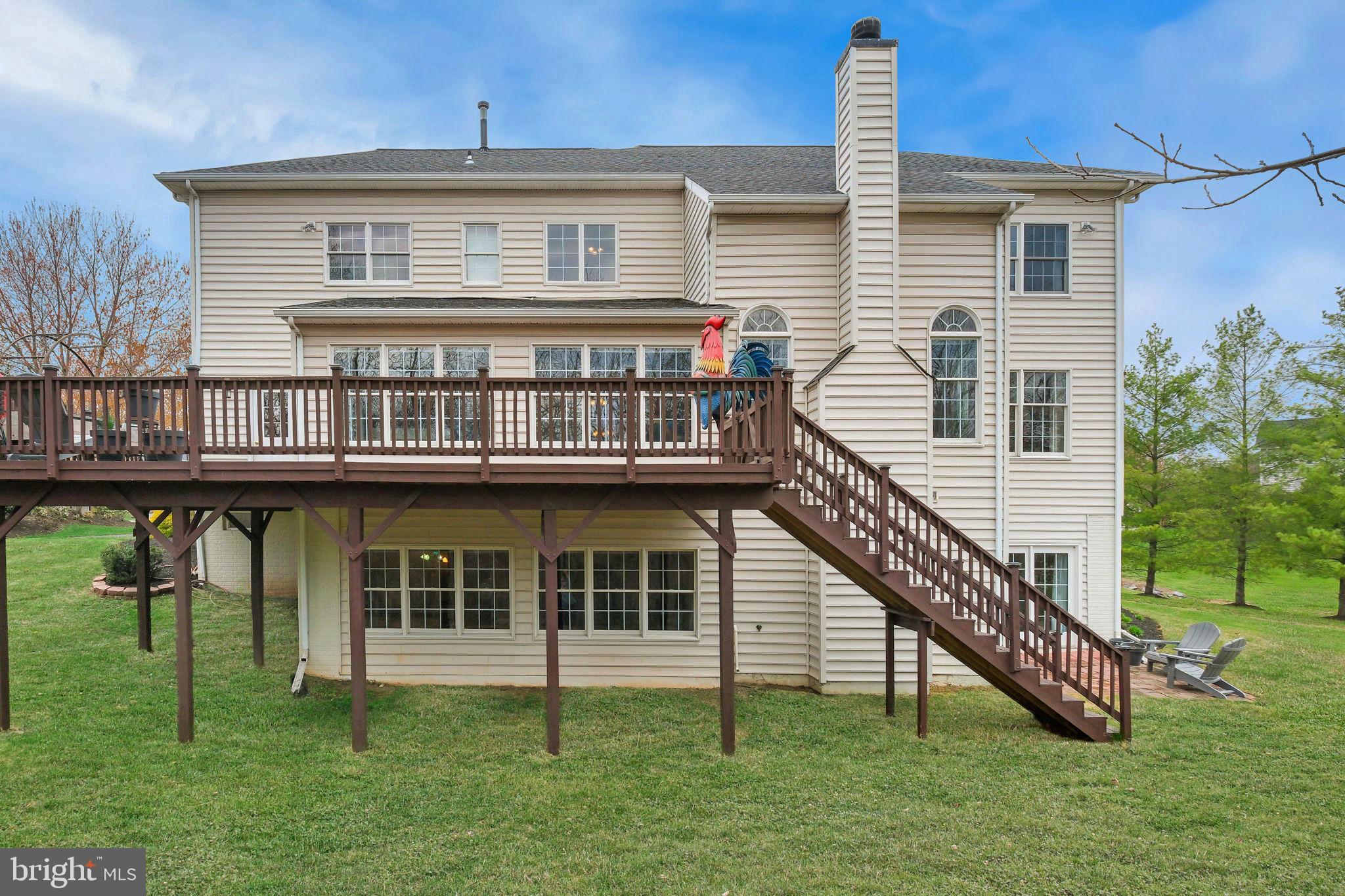 LOUDOUN VALLEY ESTATES - Residential