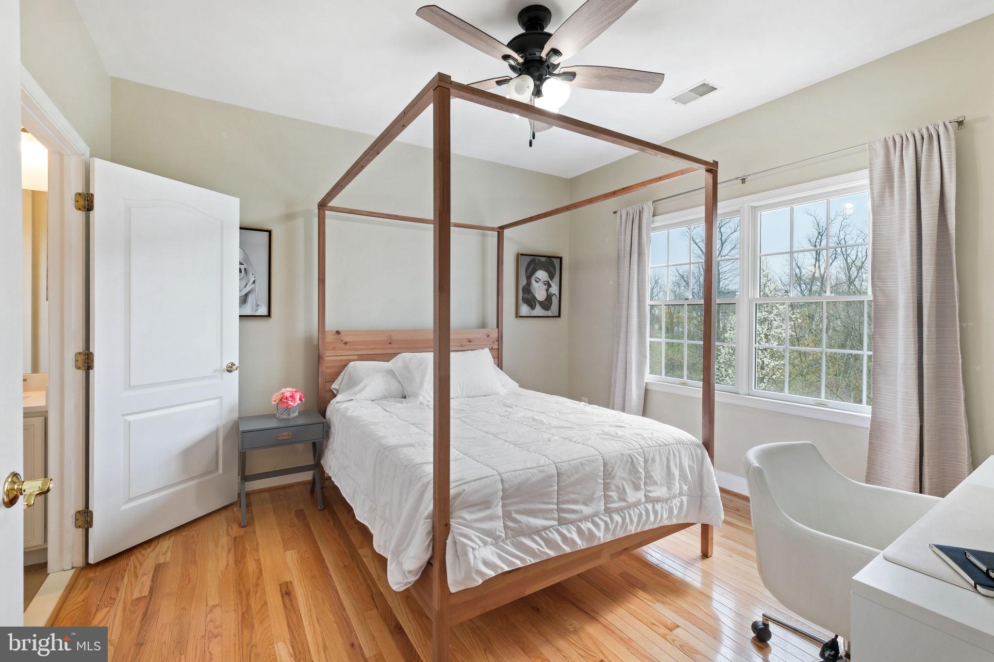 LOUDOUN VALLEY ESTATES - Residential