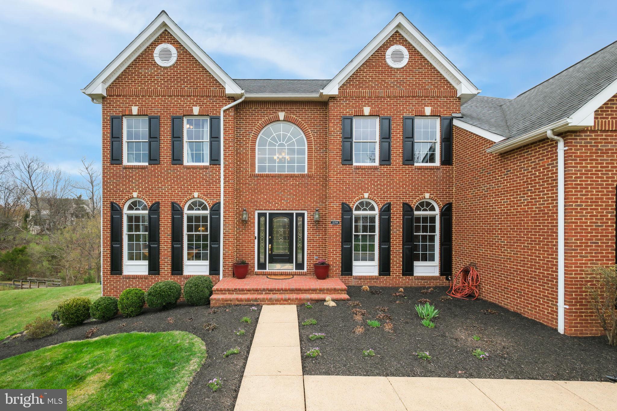 LOUDOUN VALLEY ESTATES - Residential