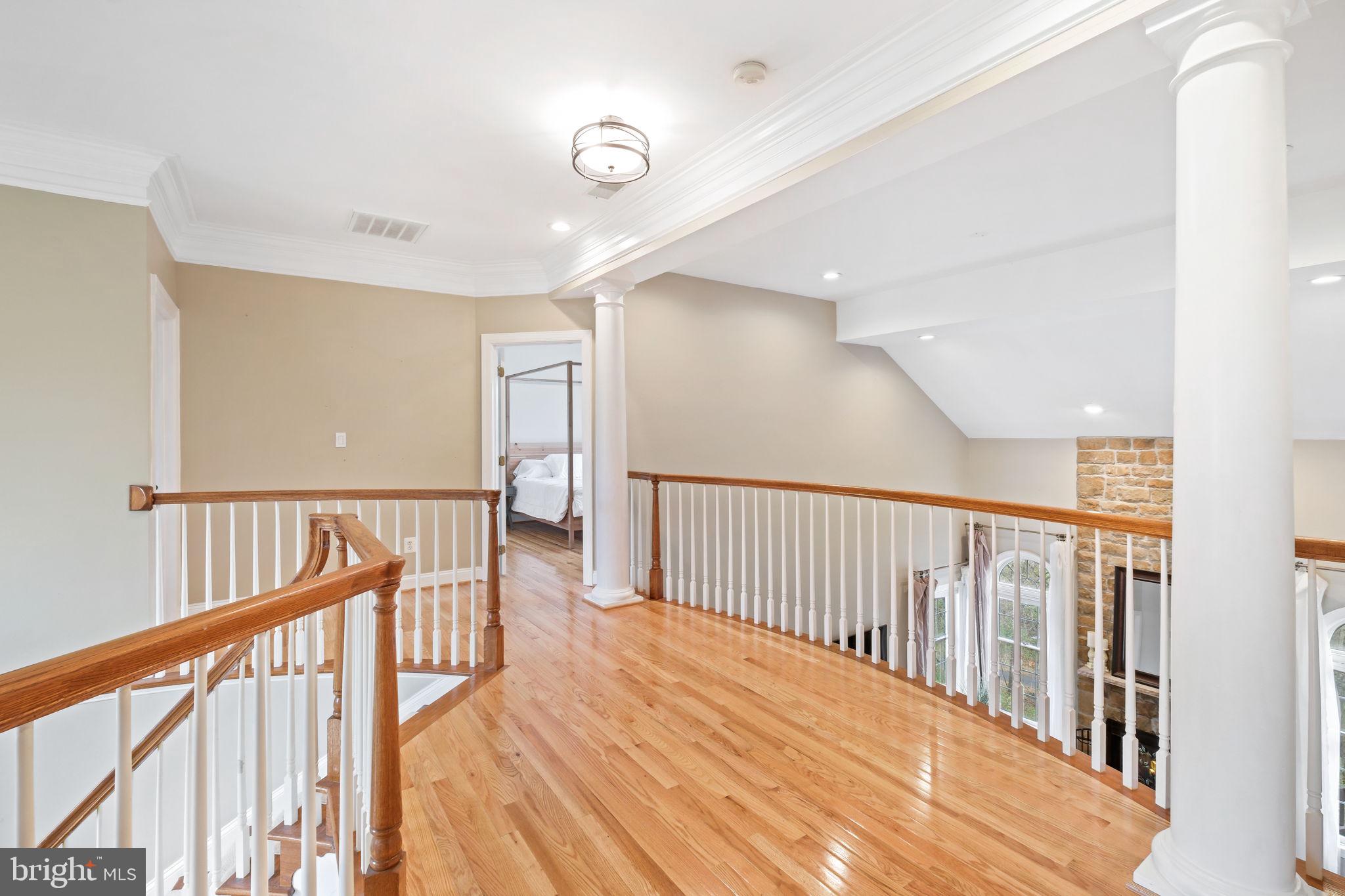 LOUDOUN VALLEY ESTATES - Residential