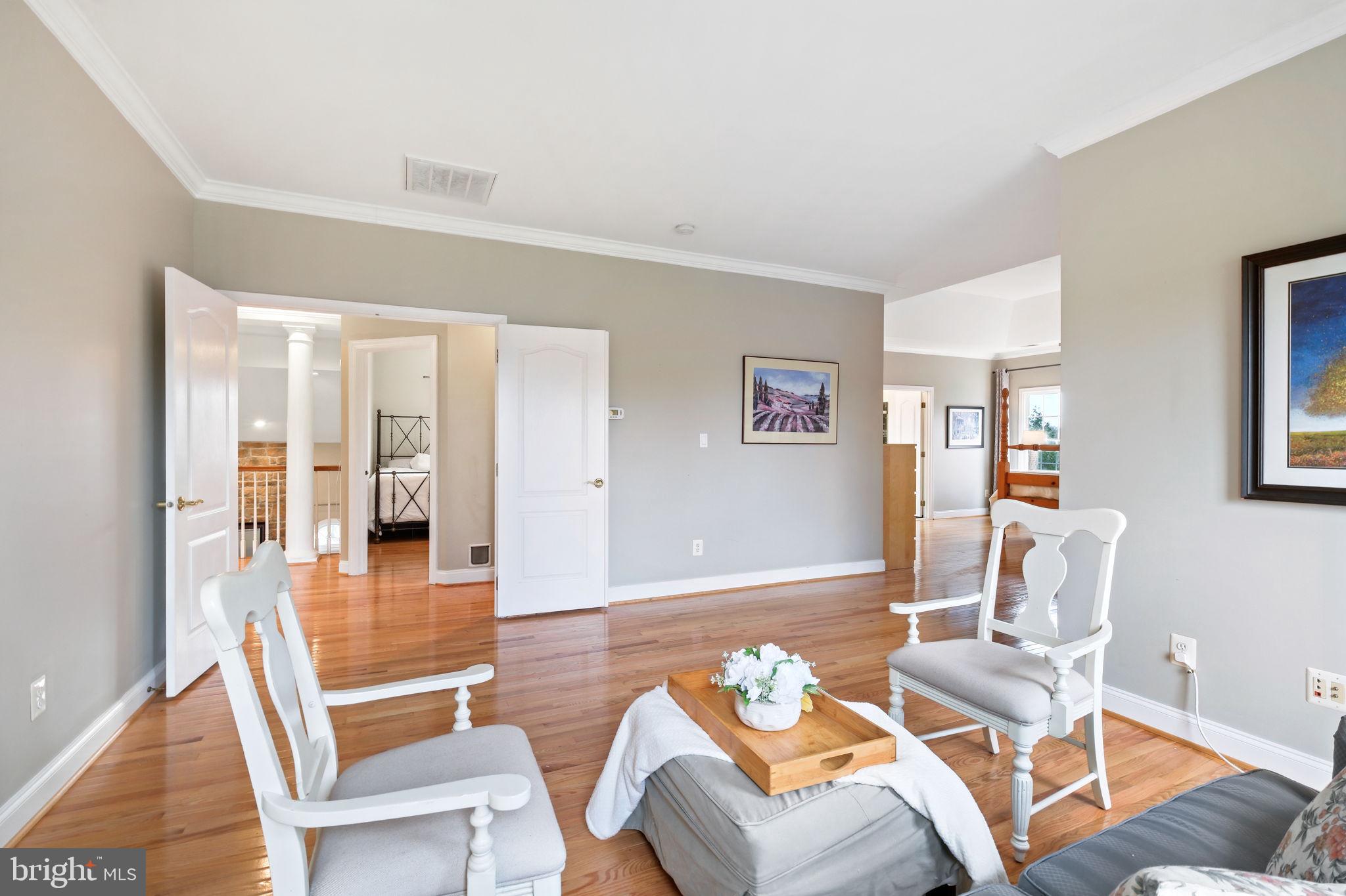 LOUDOUN VALLEY ESTATES - Residential