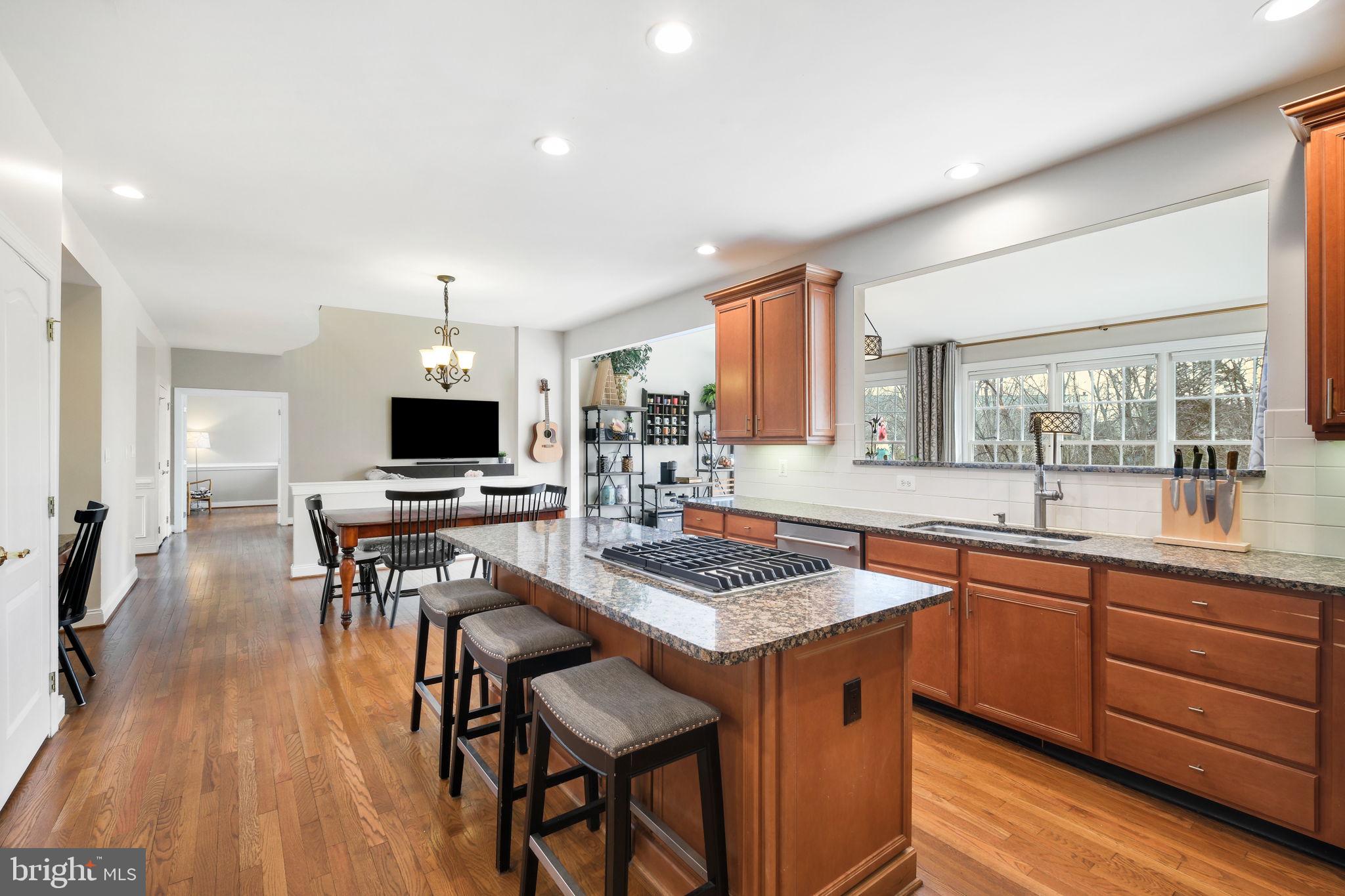 LOUDOUN VALLEY ESTATES - Residential