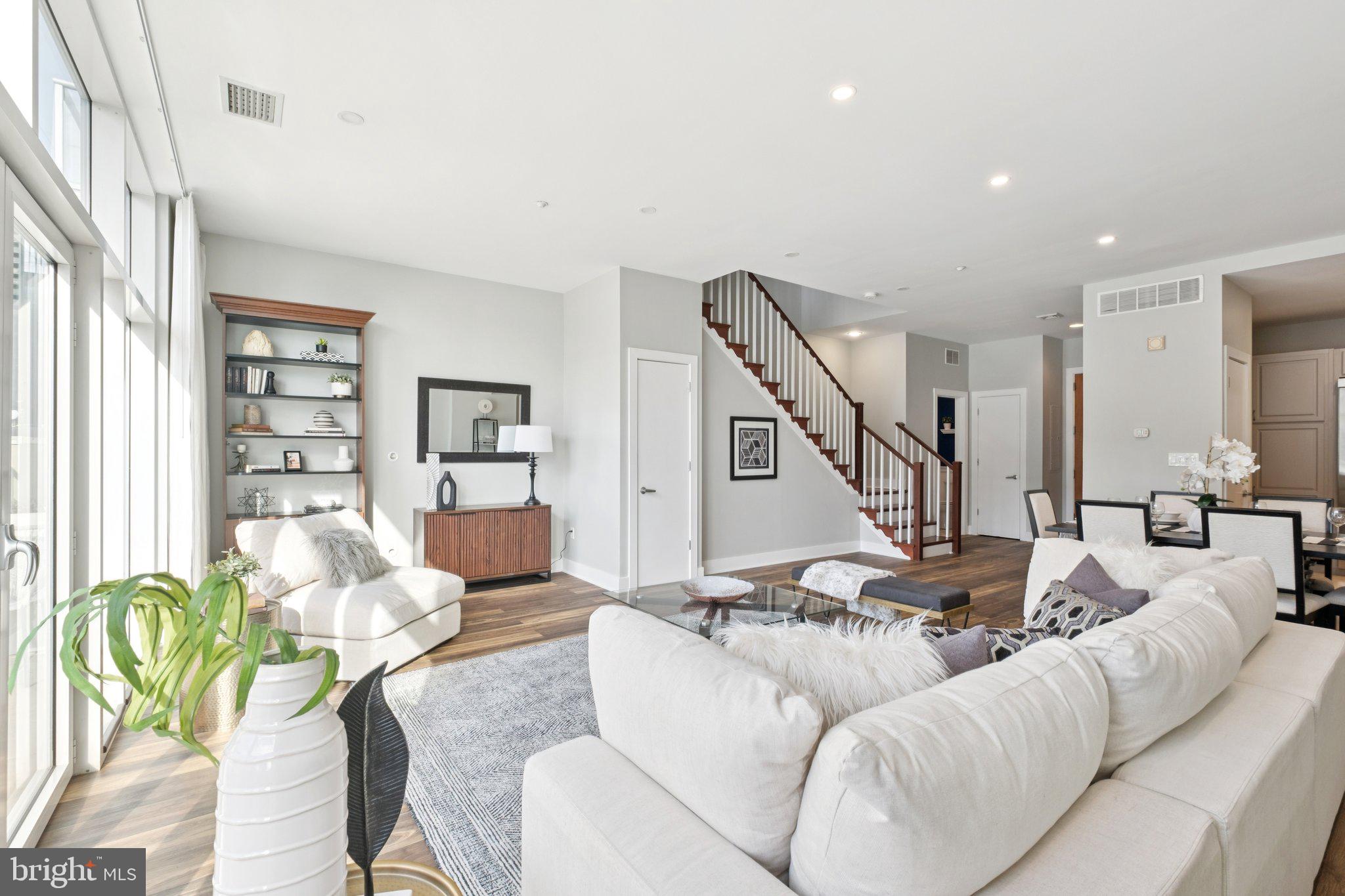 RITTENHOUSE SQUARE - Residential