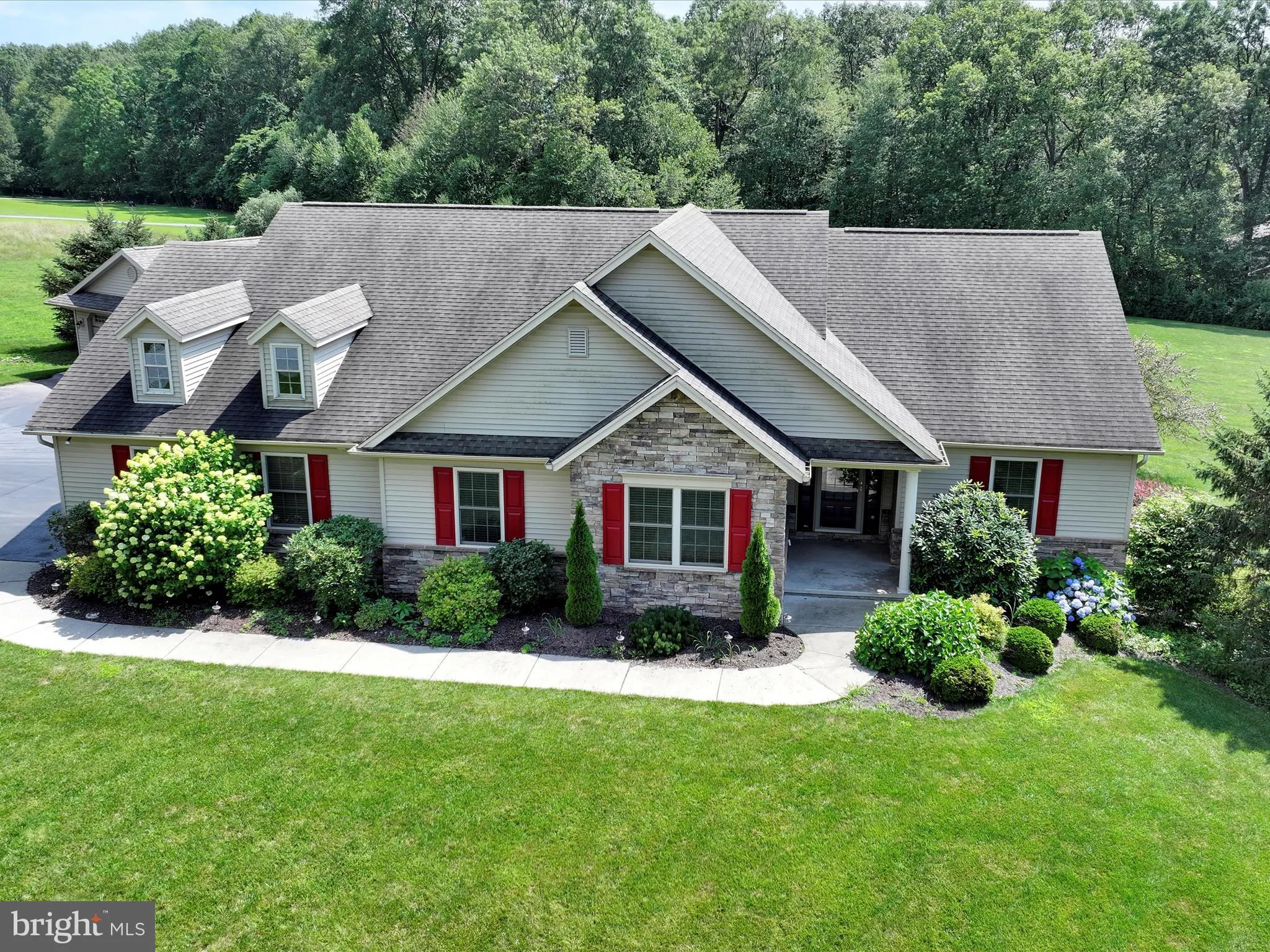 New Ringgold, Pennsylvania 17960, United States, 4 Bedrooms Bedrooms, ,2 BathroomsBathrooms,Residential,Active,179490