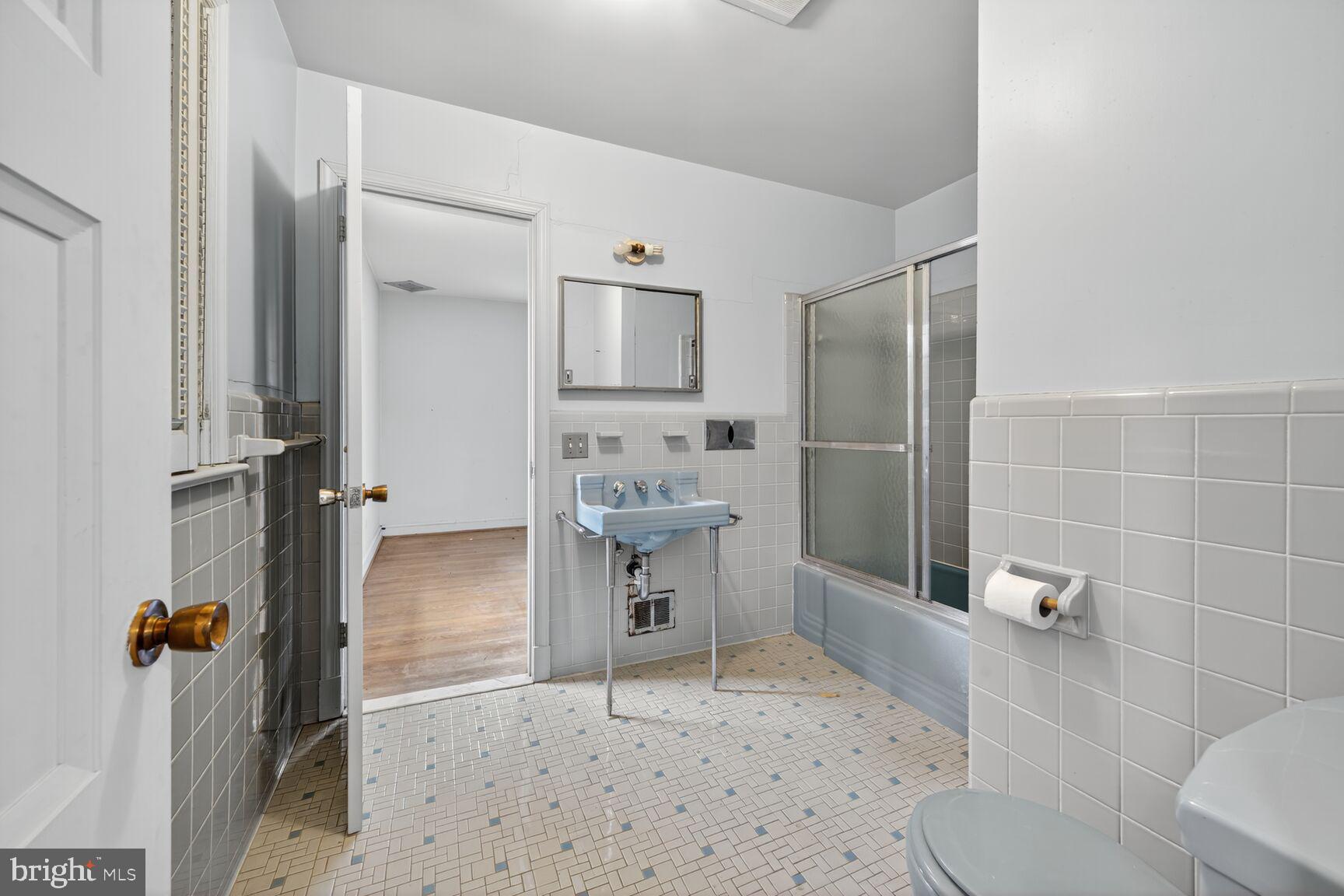 ROCK CREEK FOREST - Residential