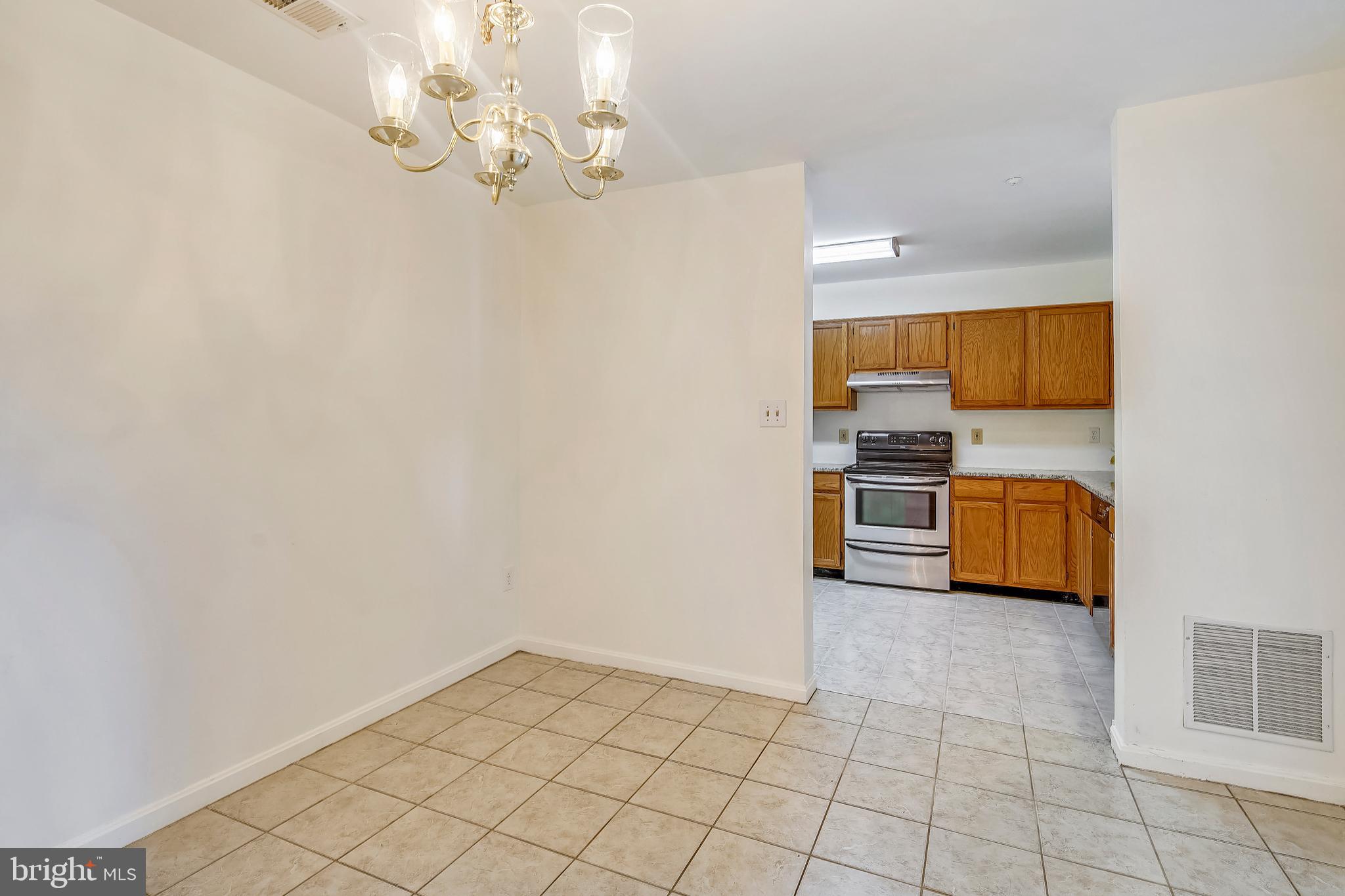 WOODFIELD AT MANCHESTER - Residential