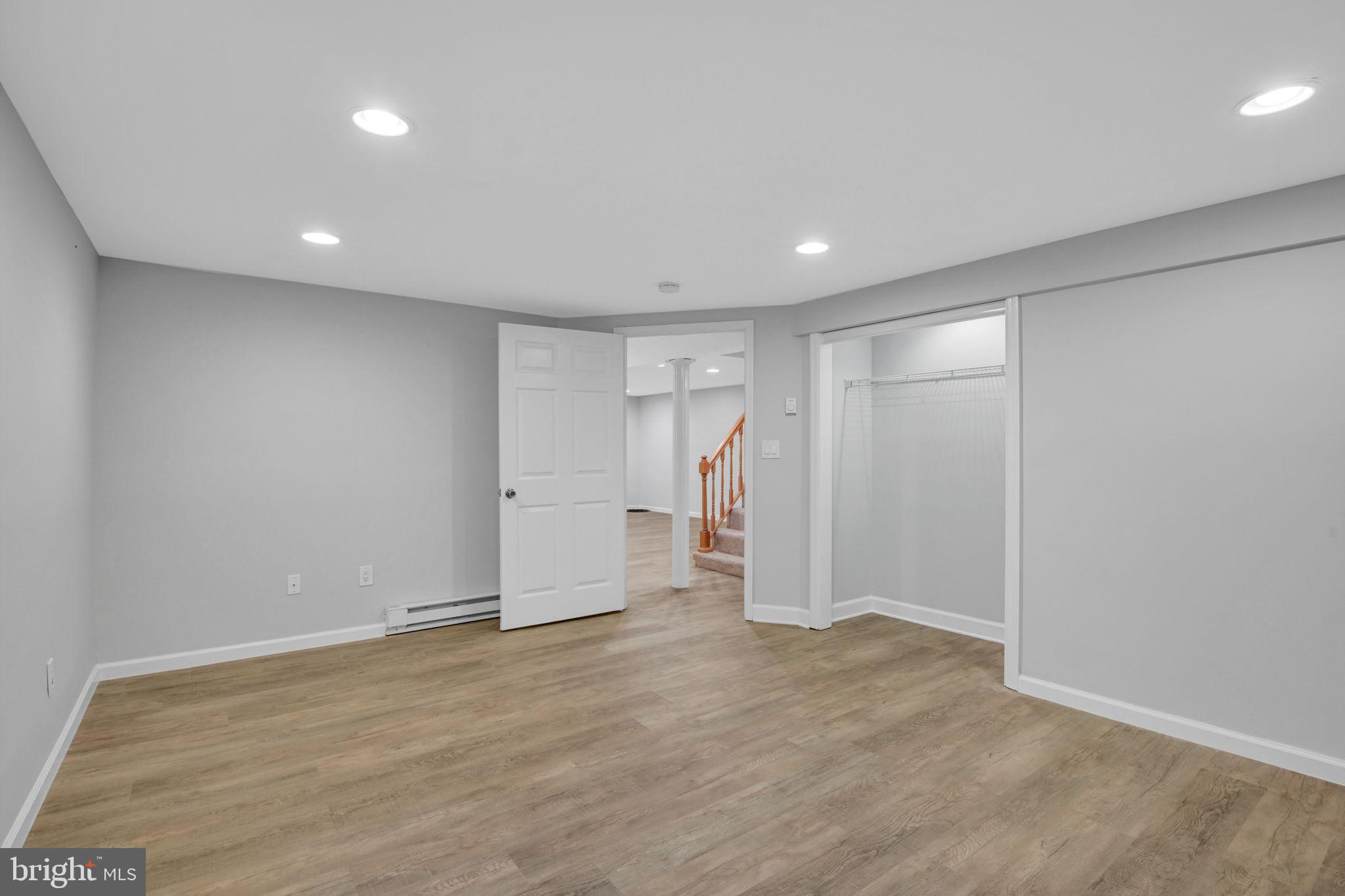 PT ROCKVILLE TWN RES 1 - Residential