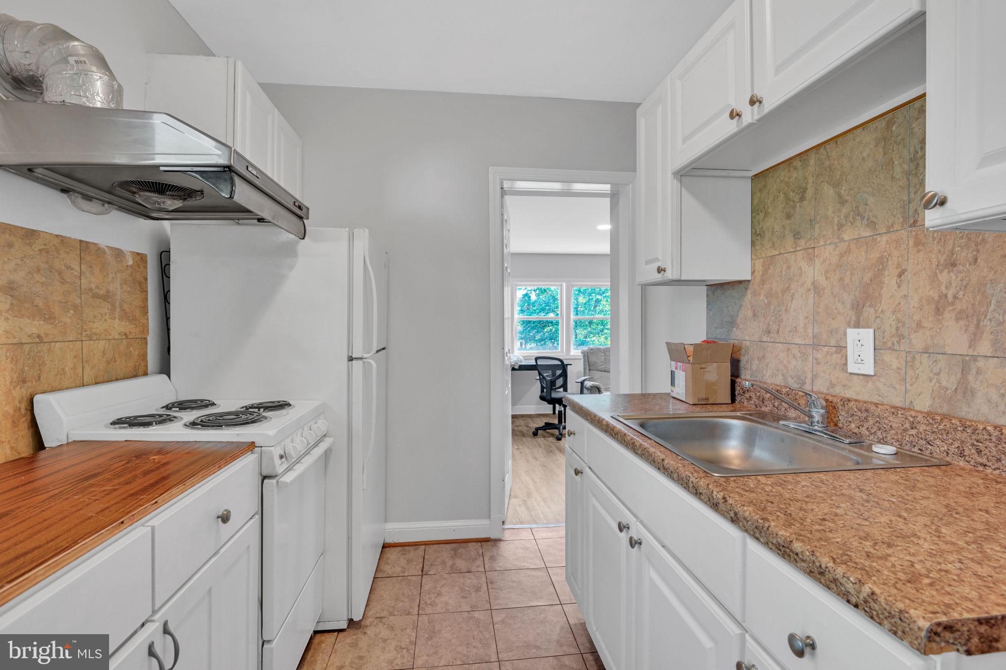 PT ROCKVILLE TWN RES 1 - Residential