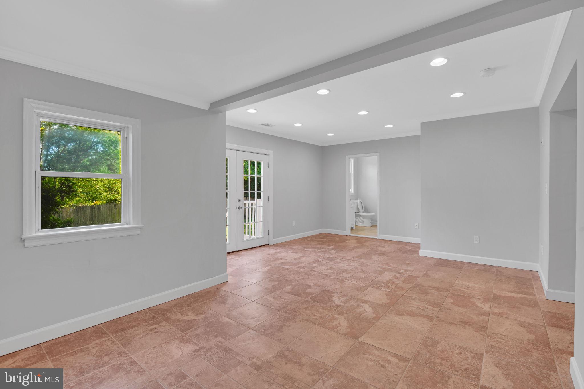 PT ROCKVILLE TWN RES 1 - Residential