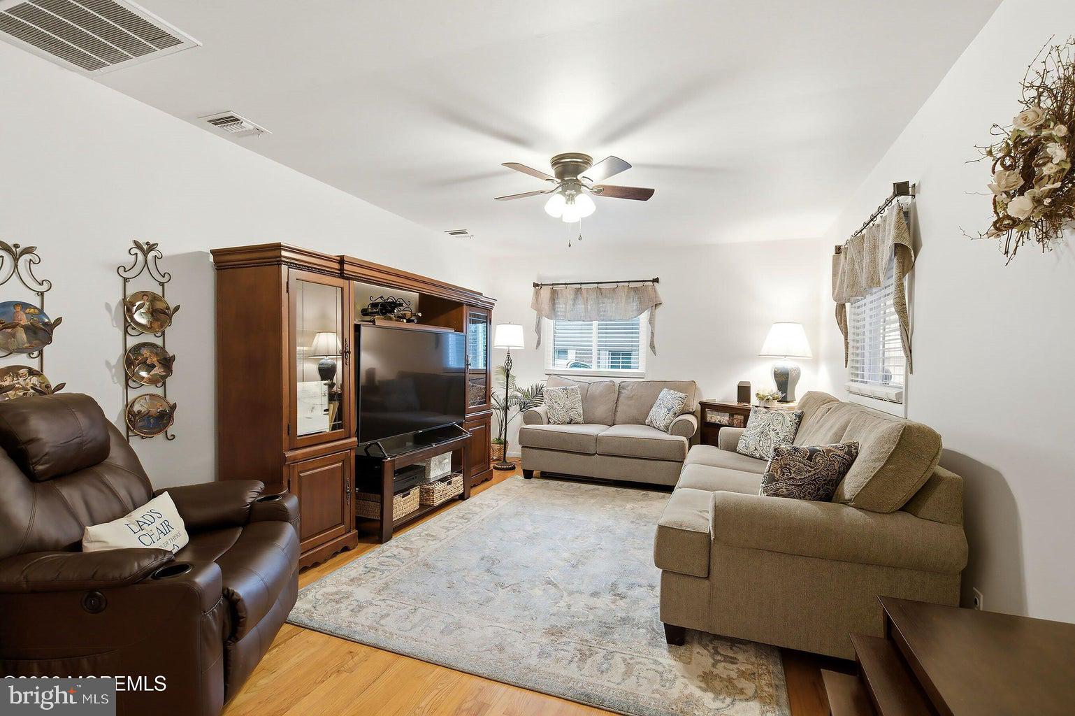 3 ROBIN STREET C