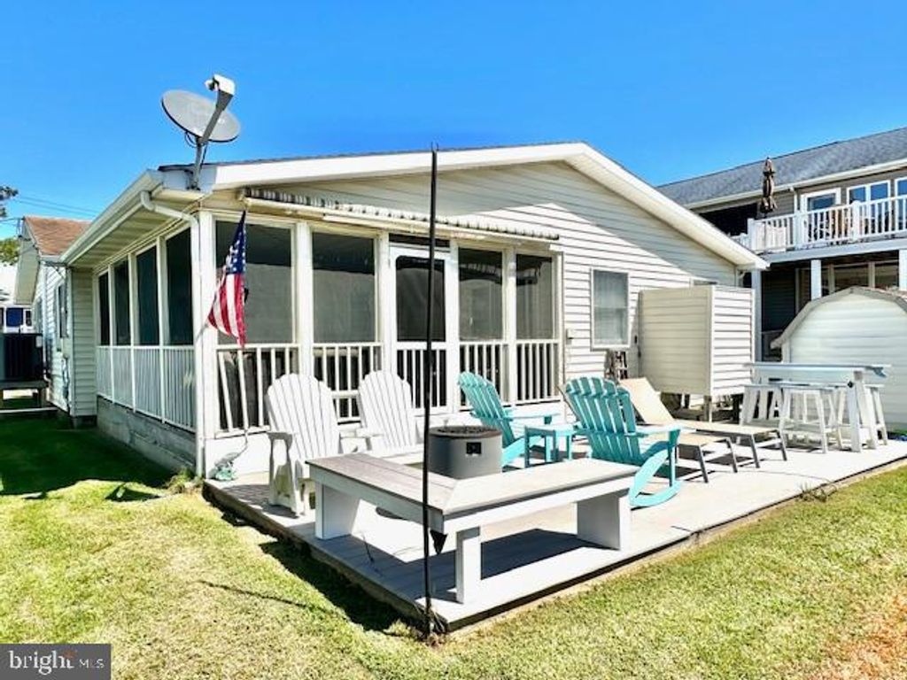 Photo of 16 Oyster Bay Drive, FENWICK ISLAND, DE 19944 (MLS # DESU2100120)