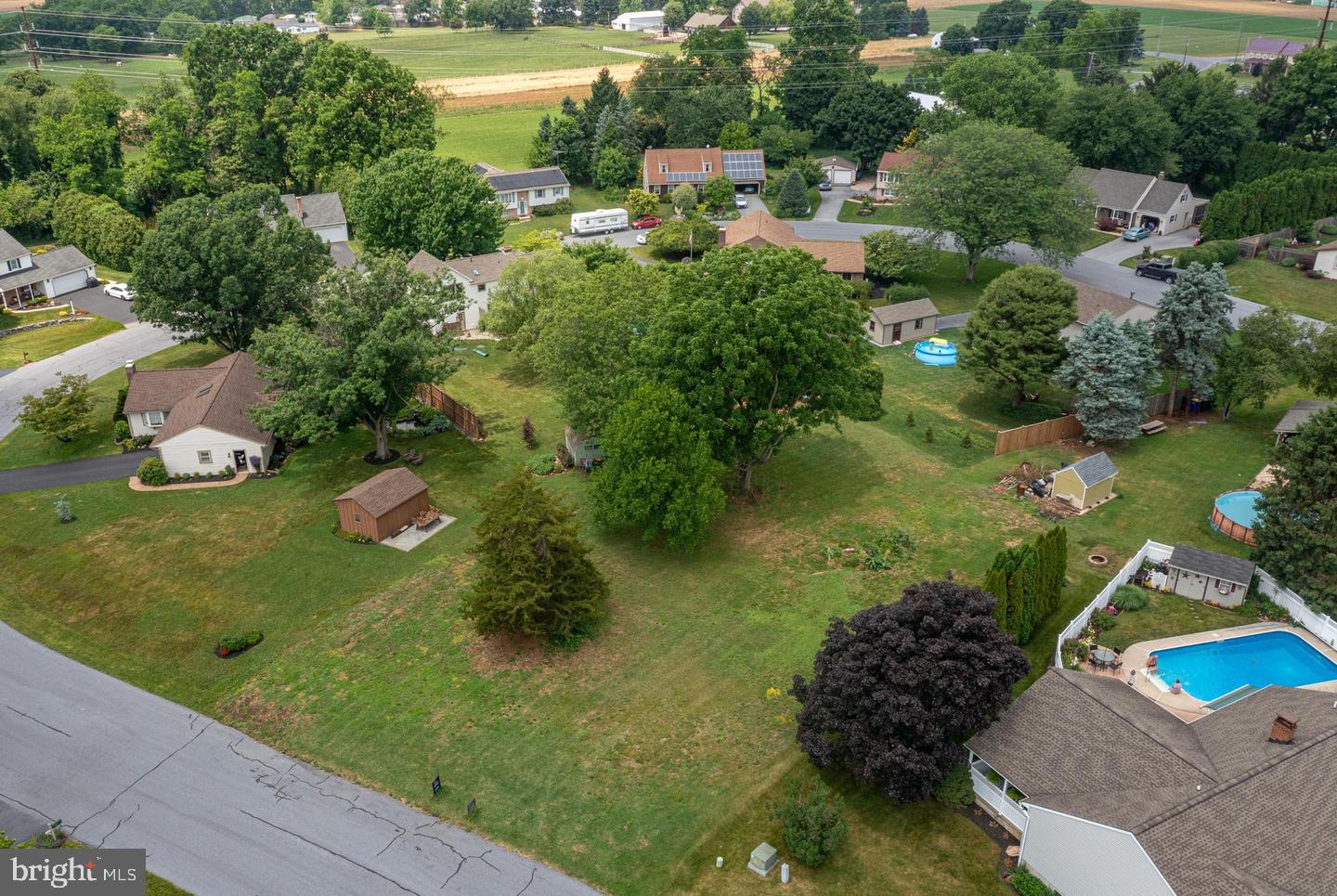 734 PLEASANT DR