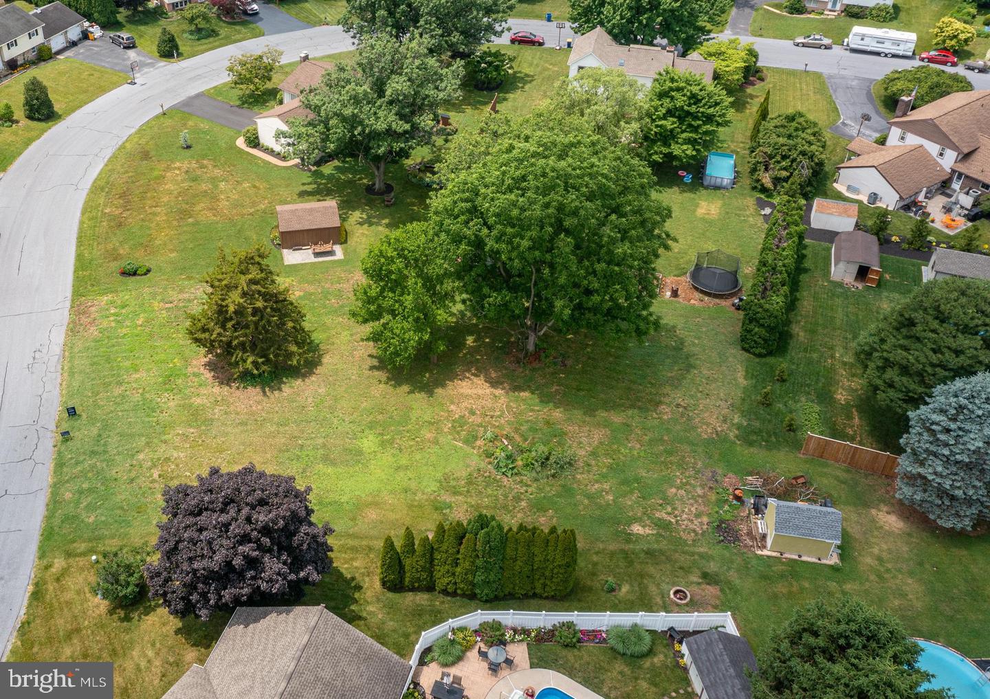 734 PLEASANT DR