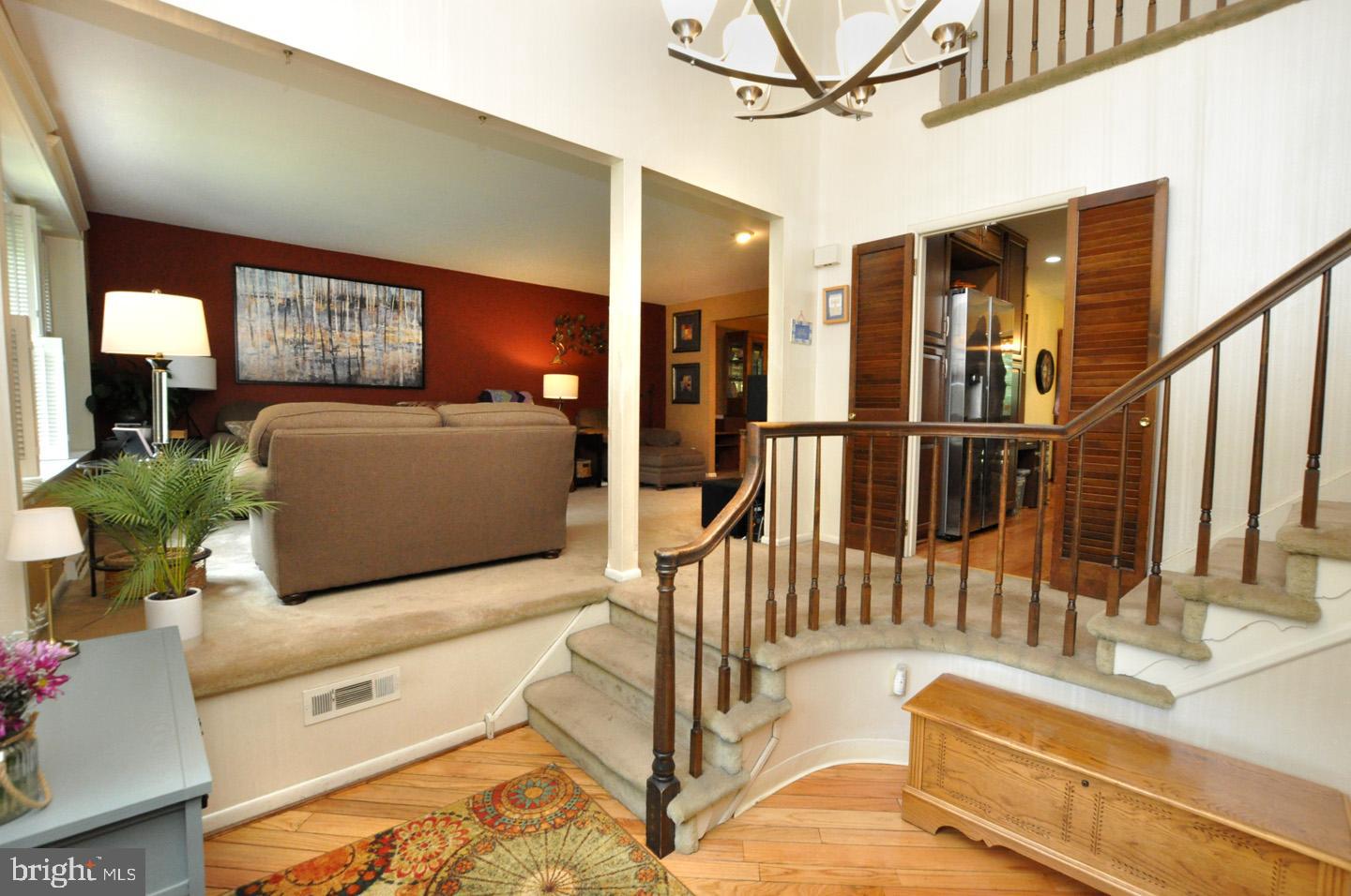 1384 BUNKER HILL DRIVE