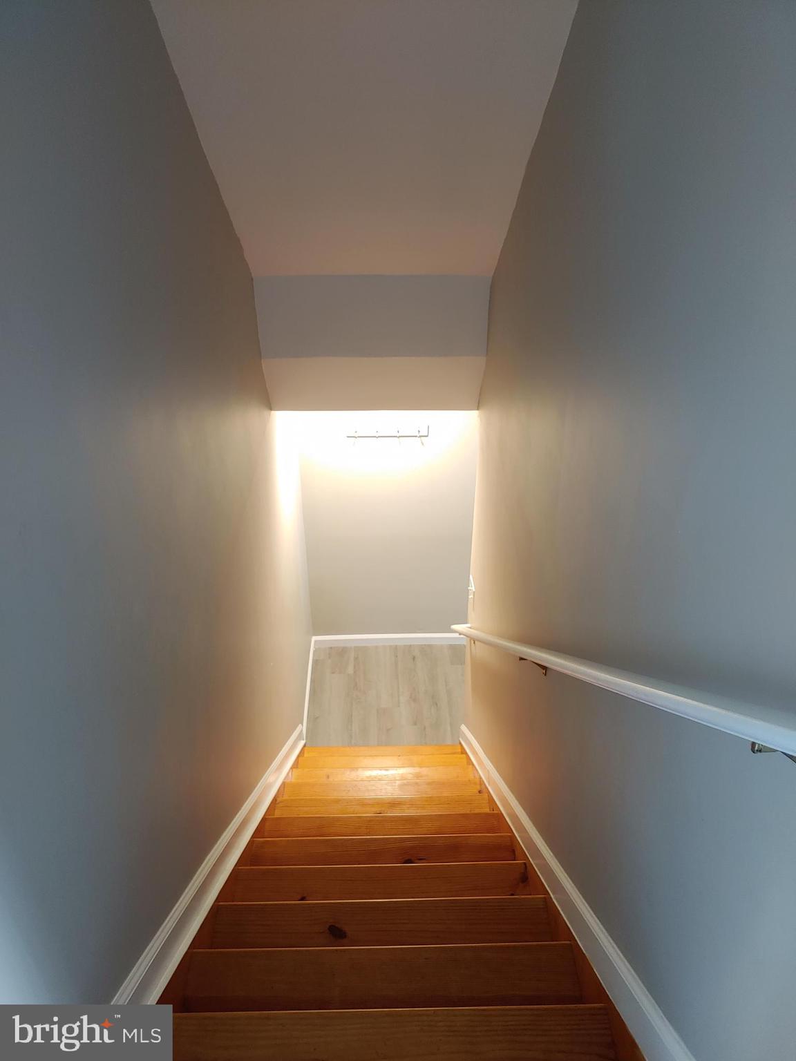 MEADOW LAKE - Residential Lease