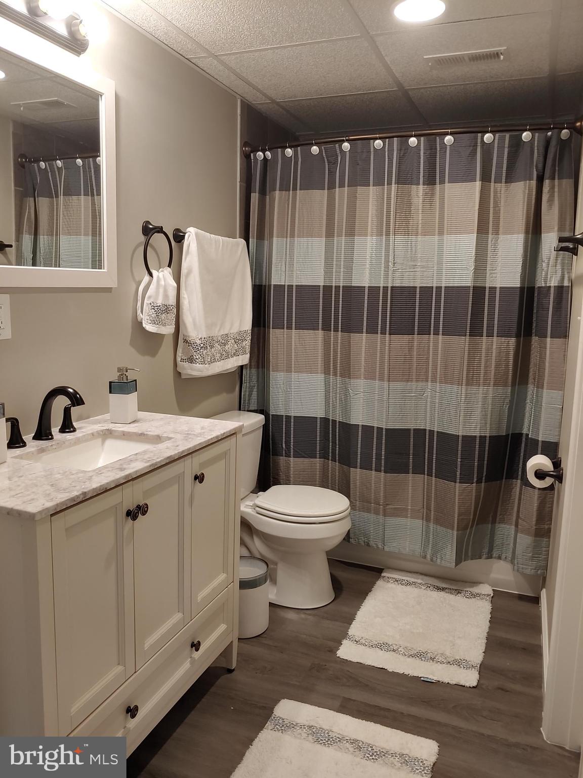 MEADOW LAKE - Residential Lease