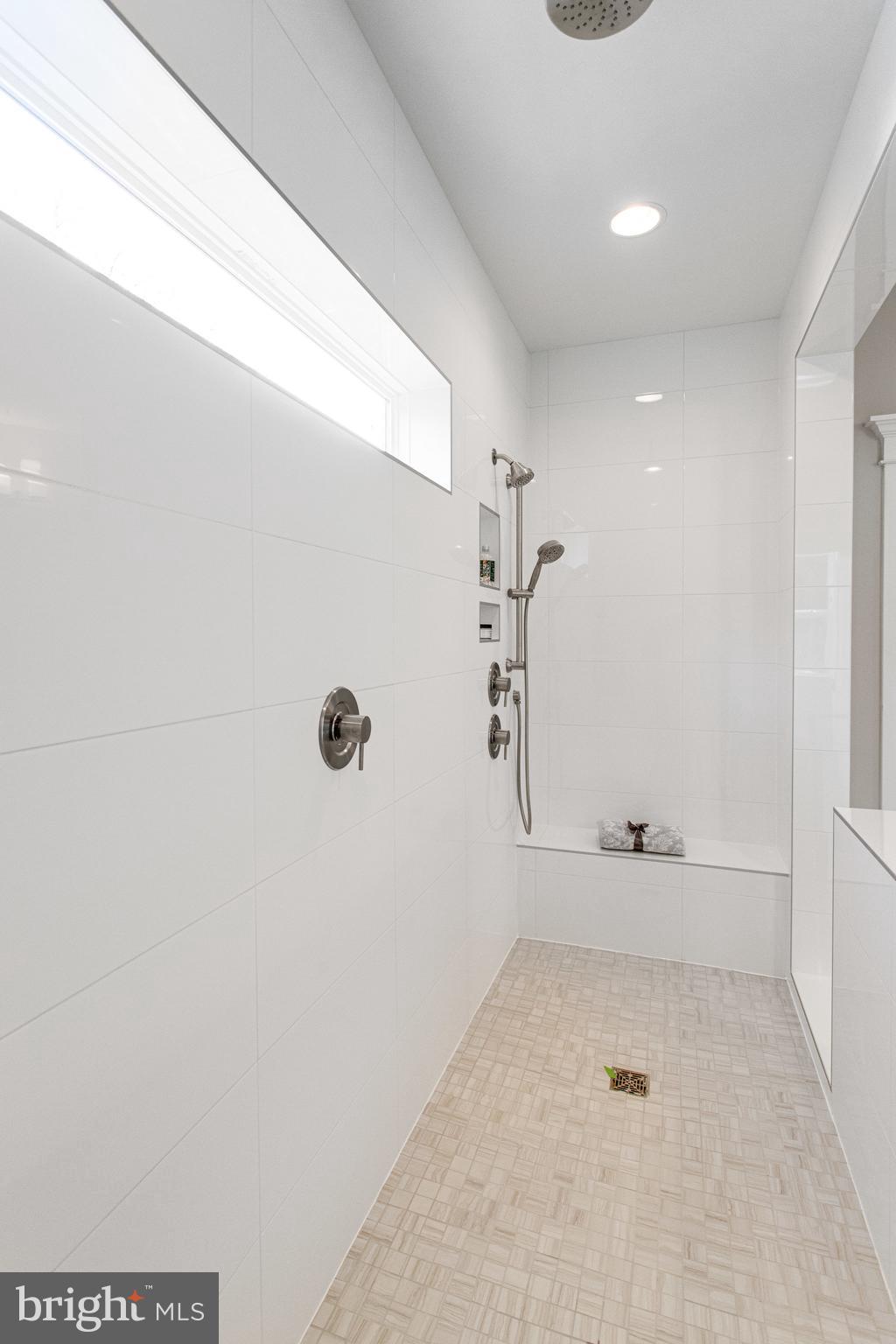 CHESTERBROOK - Residential