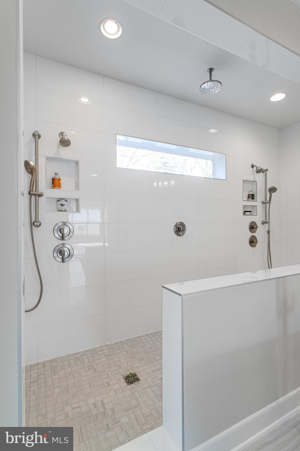 CHESTERBROOK - Residential