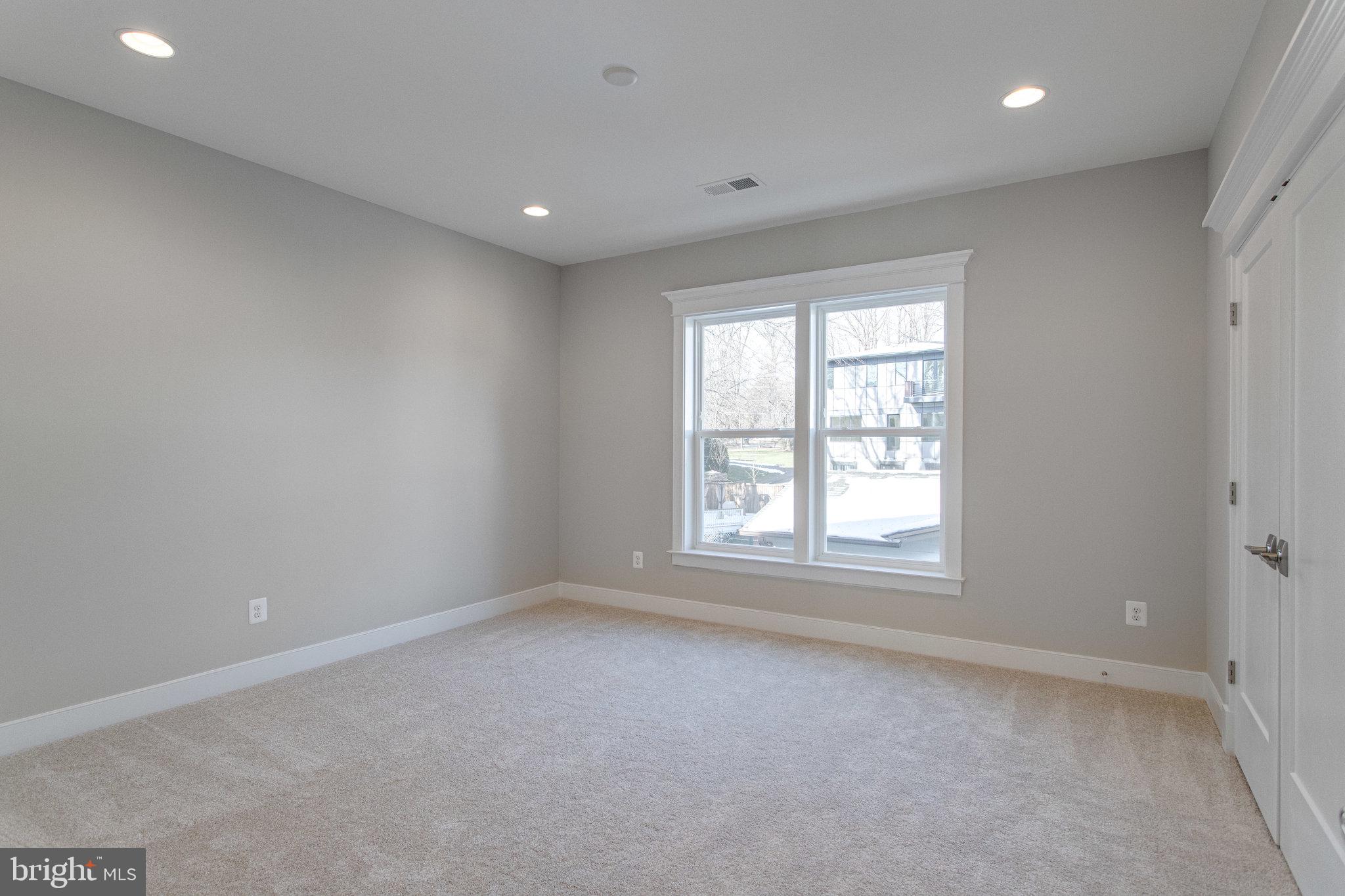 CHESTERBROOK - Residential