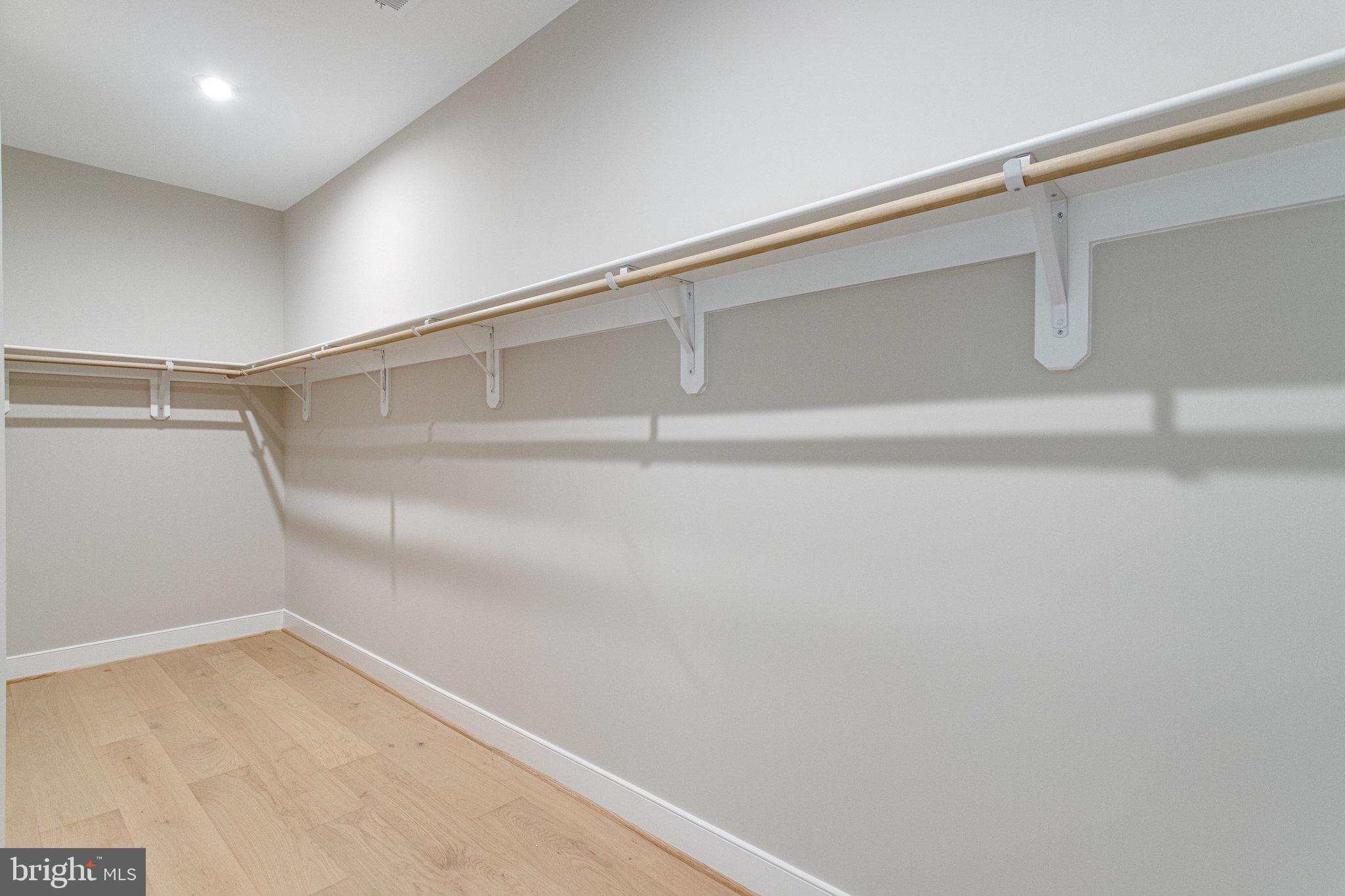 CHESTERBROOK - Residential